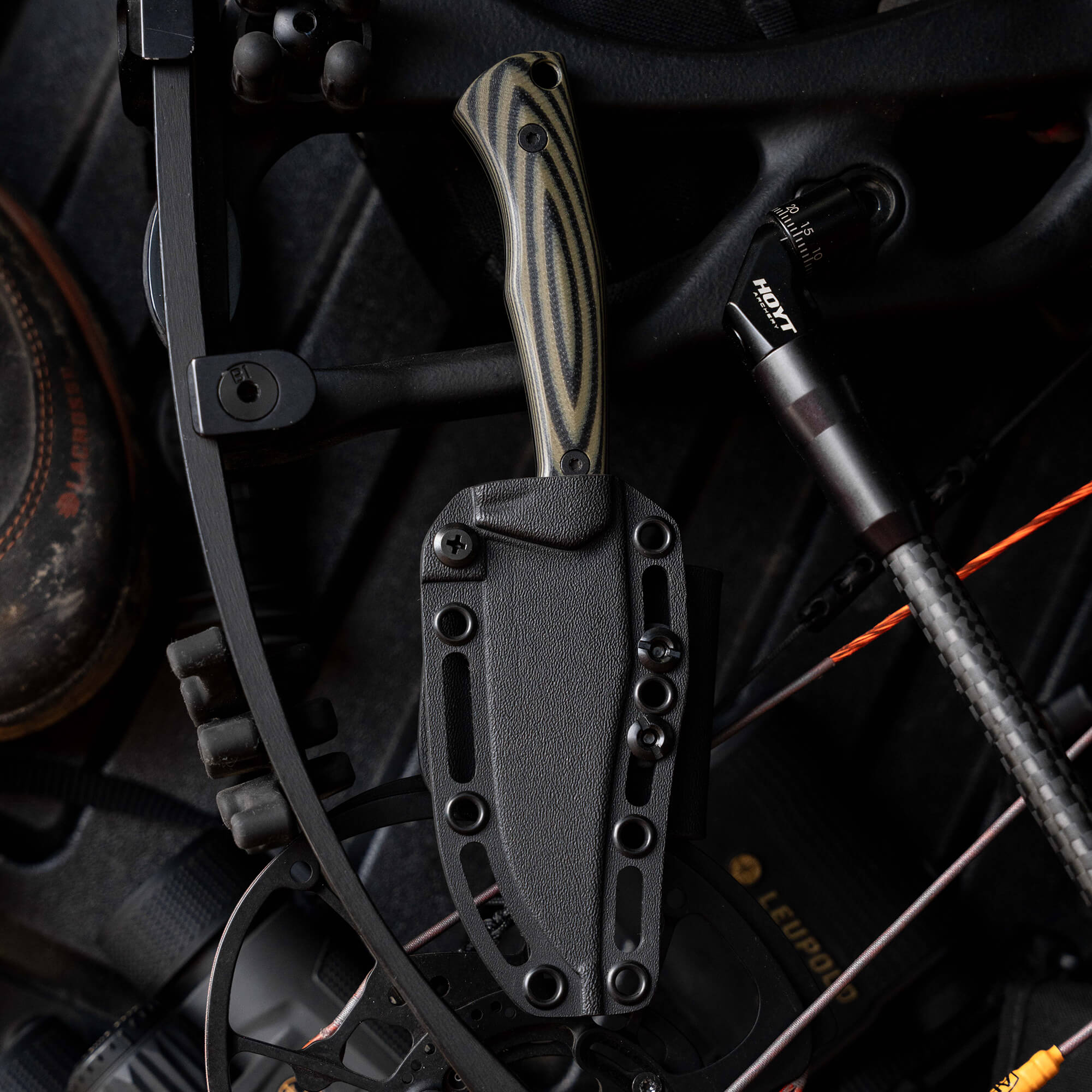 TRIUMPH PRO - GREEN & BLACK