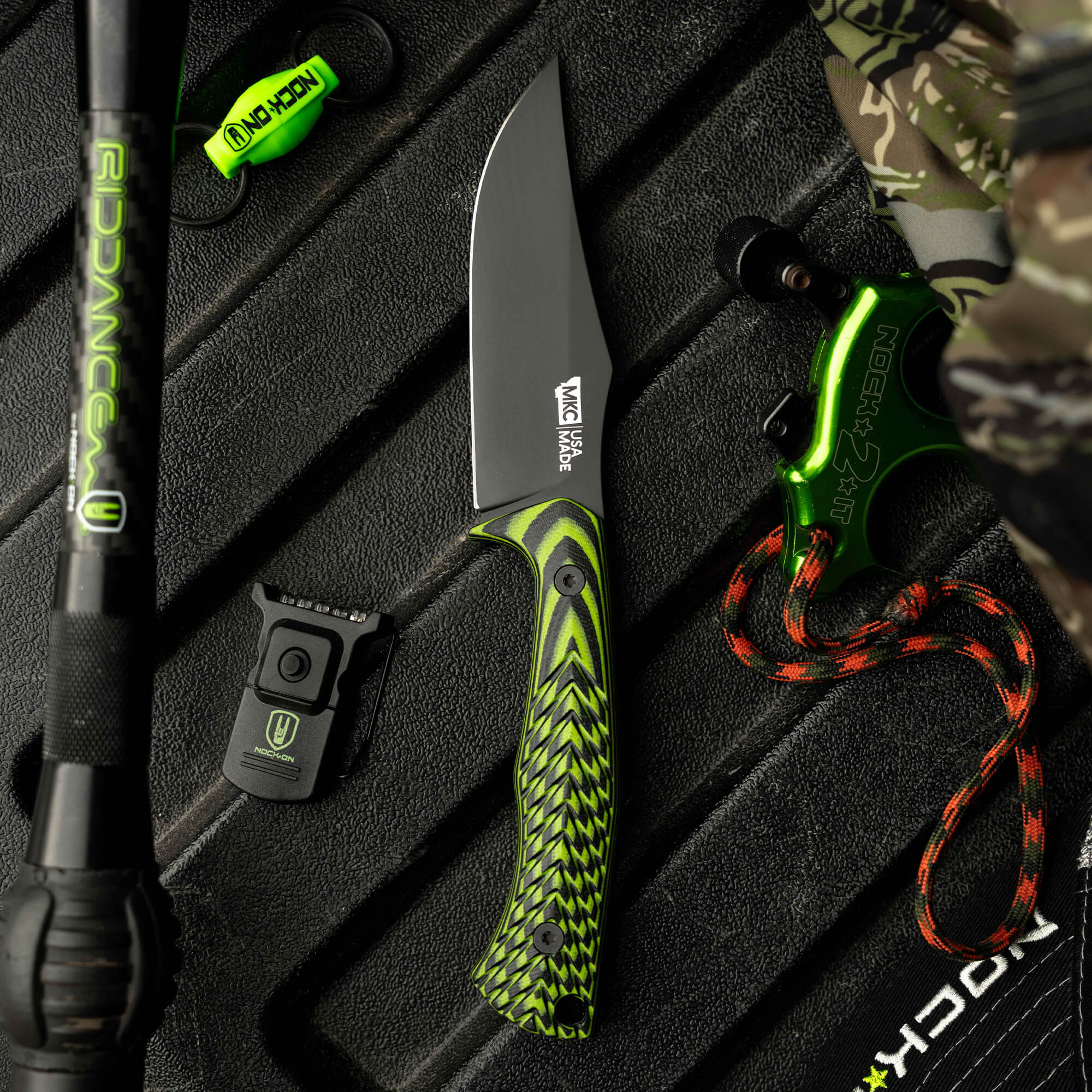 TRIUMPH PRO - NOCK ON NEON GREEN & BLACK