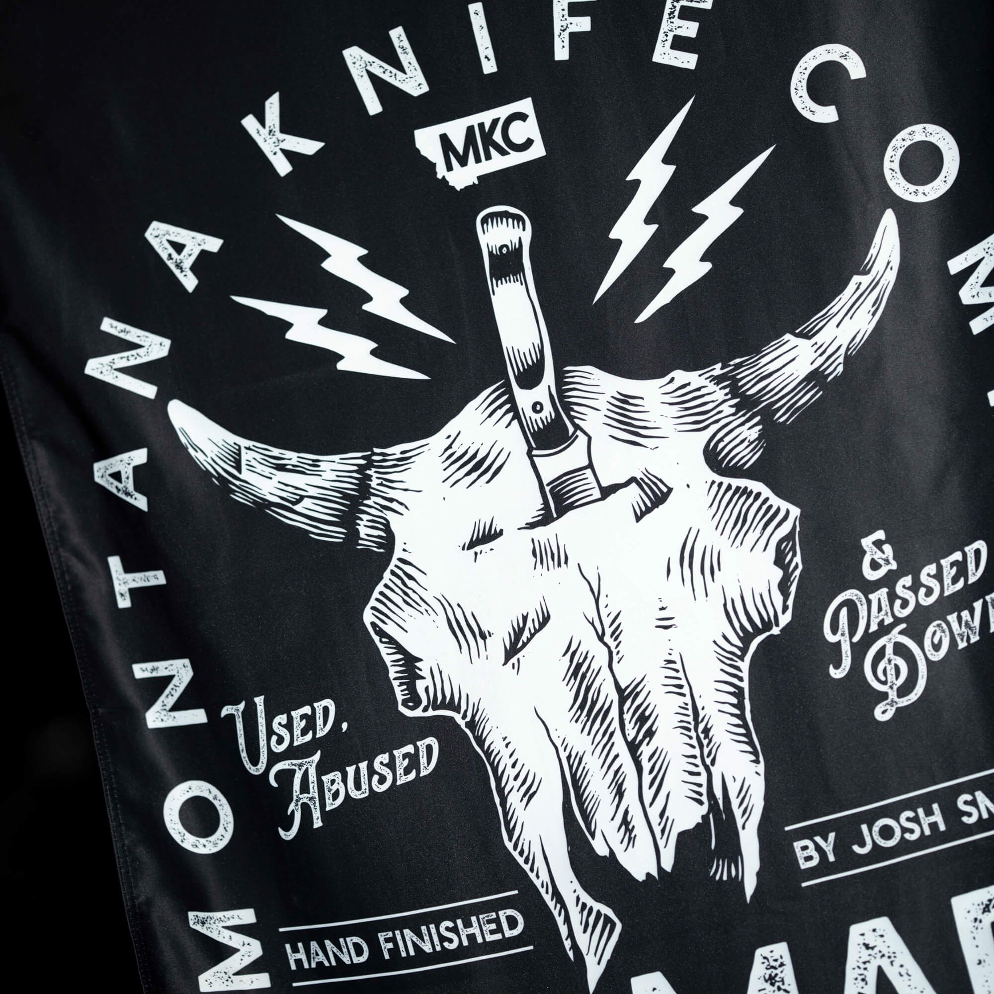 MKC BISON SKULL FLAG