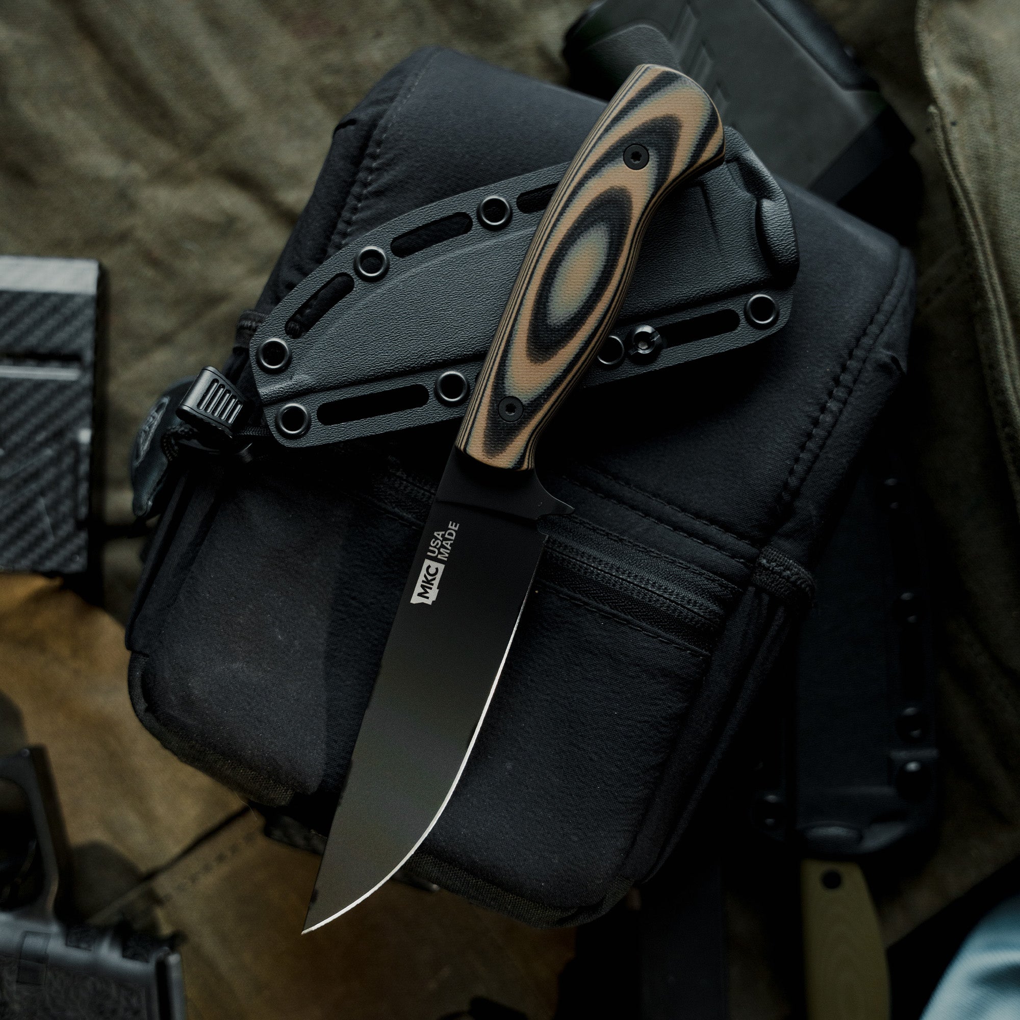SUPER CUB - DROP POINT HUNTER - TAN & BLACK