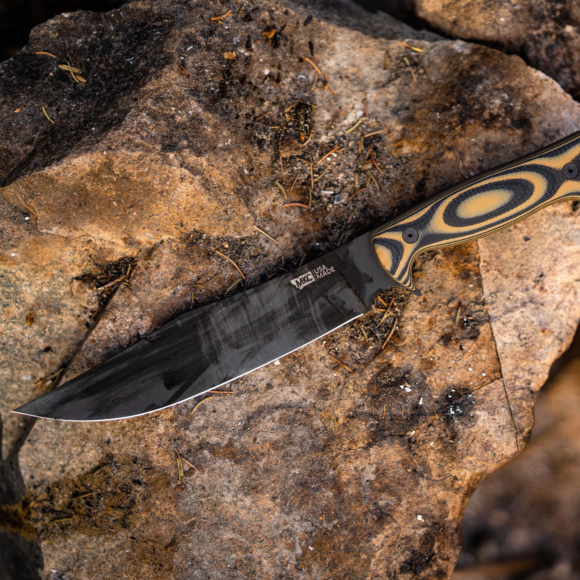 THE MARSHALL BUSHCRAFT KNIFE - TAN & BLACK