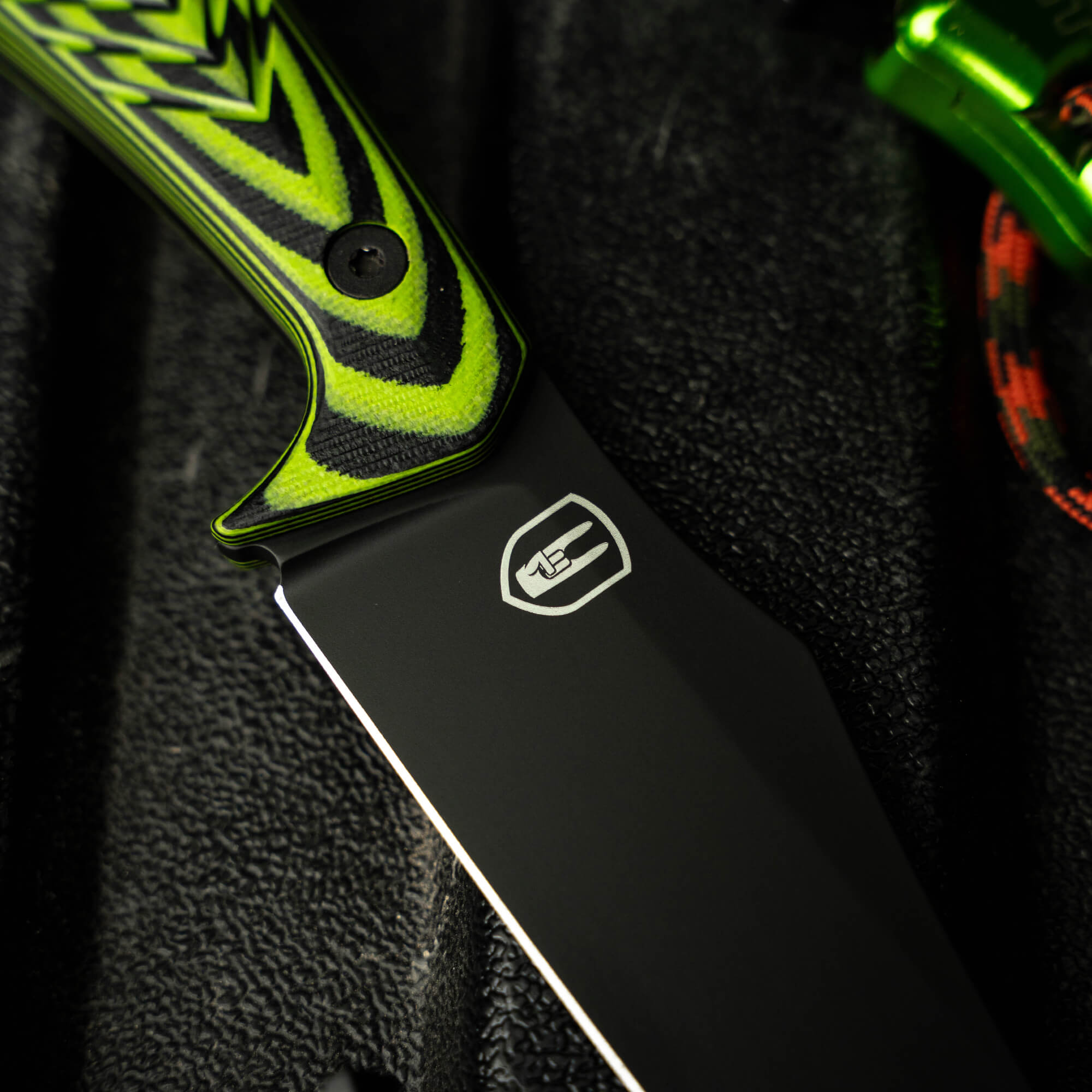 TRIUMPH PRO - NOCK ON NEON GREEN & BLACK