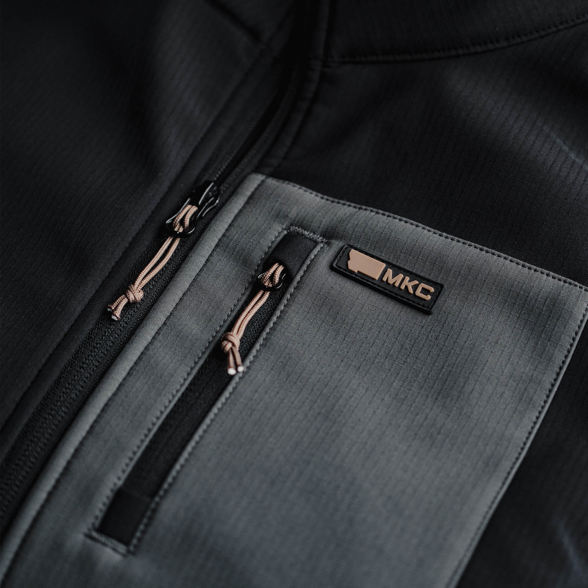 TACTICAL STRIKER SOFTSHELL JACKET