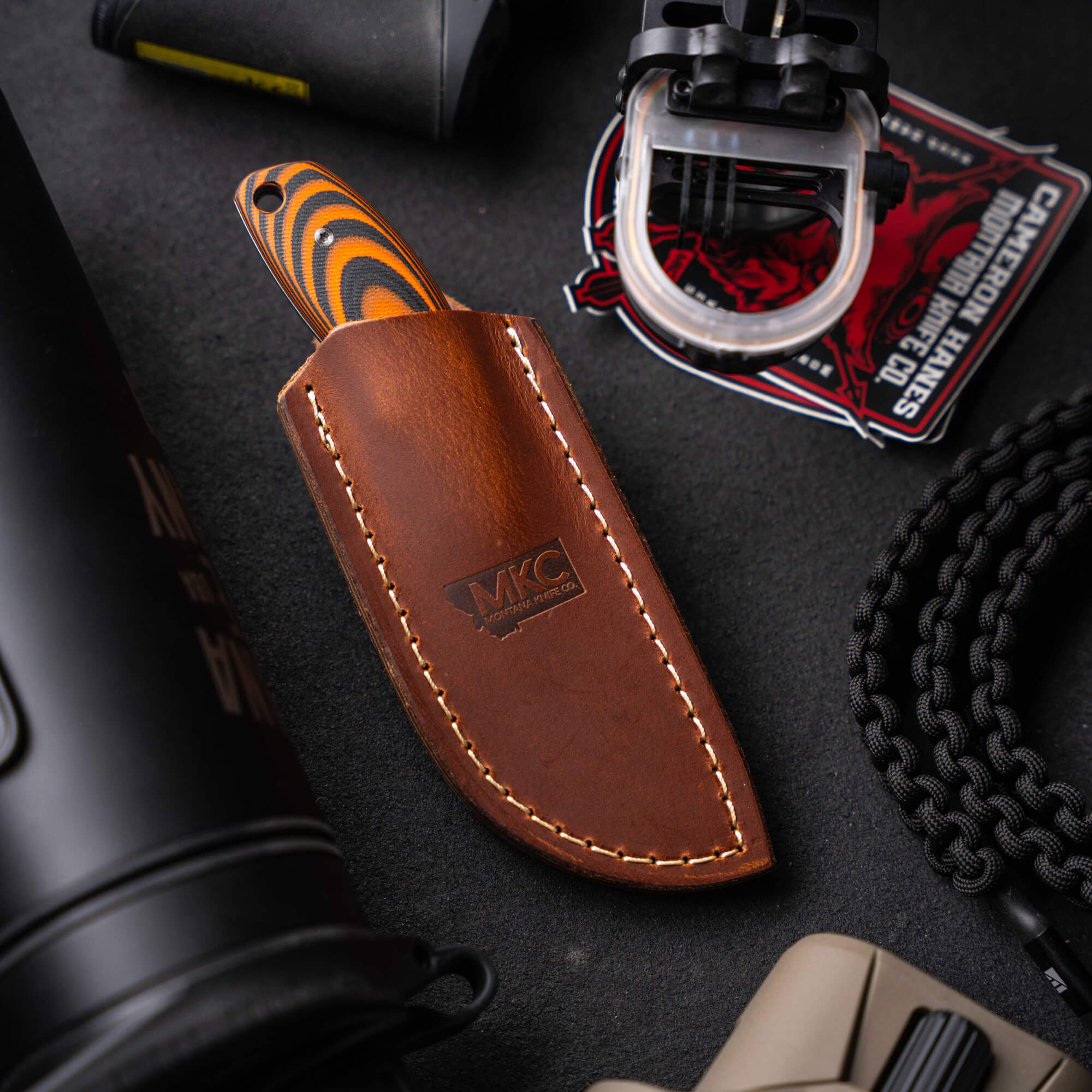 PACKOUT LEATHER SHEATH - VERTICAL BELT CARRY