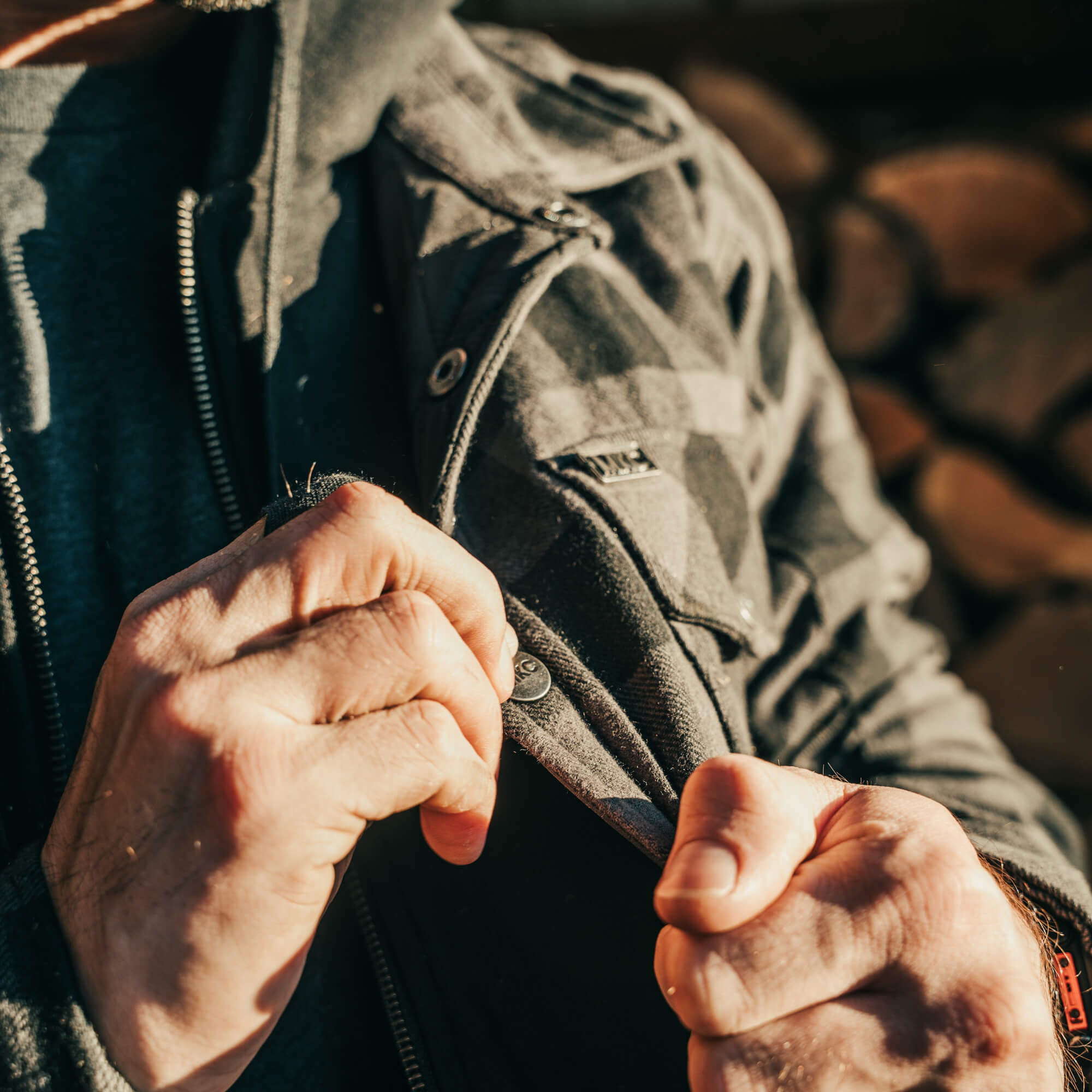 BIG TIMBER HOODED FLANNEL - GREY