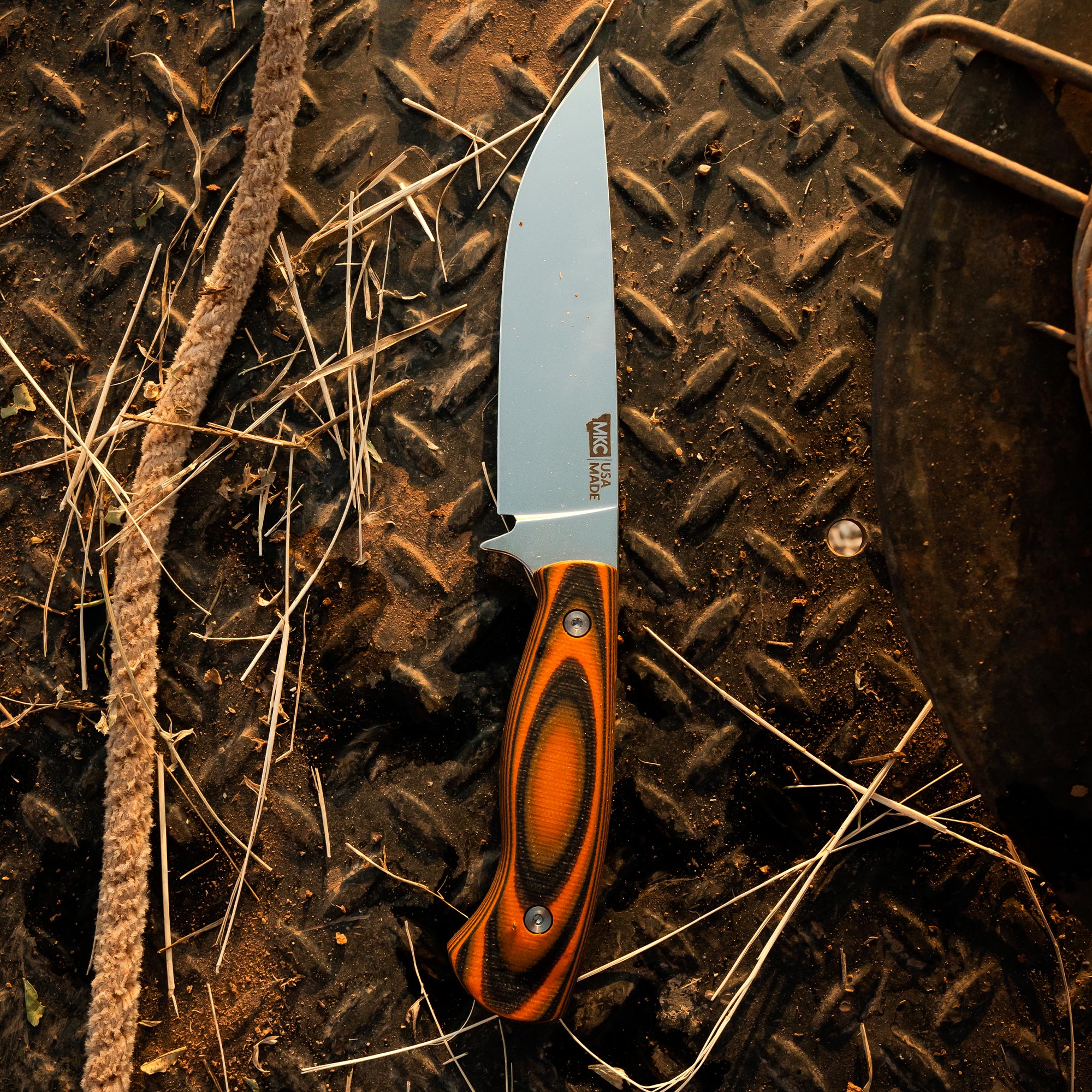 MAGNACUT SUPER CUB - DROP POINT HUNTER - ORANGE & BLACK