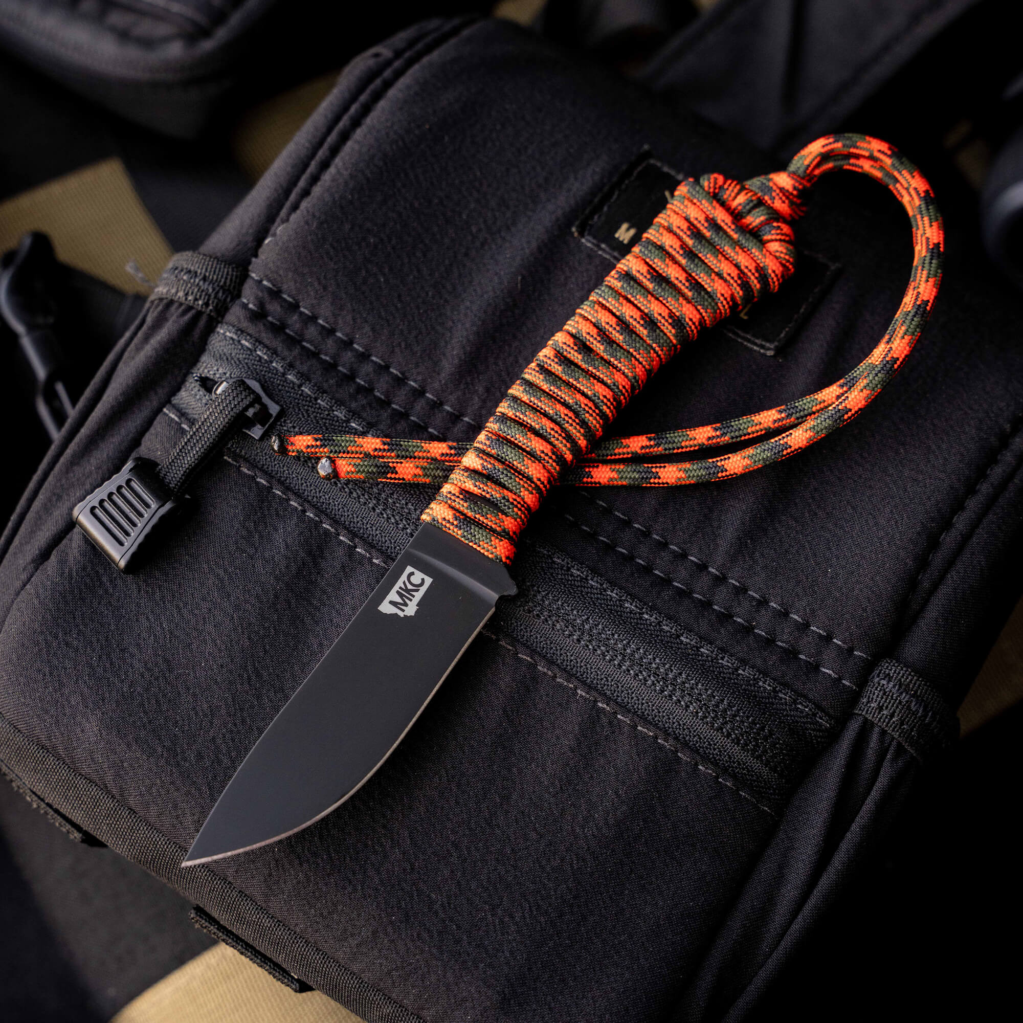 MINI STONED GOAT - ORANGE & BLACK