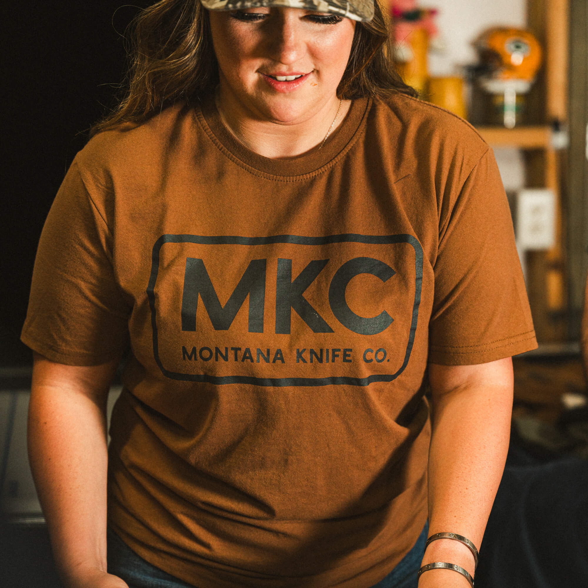 MKC LOGO TEE - COYOTE