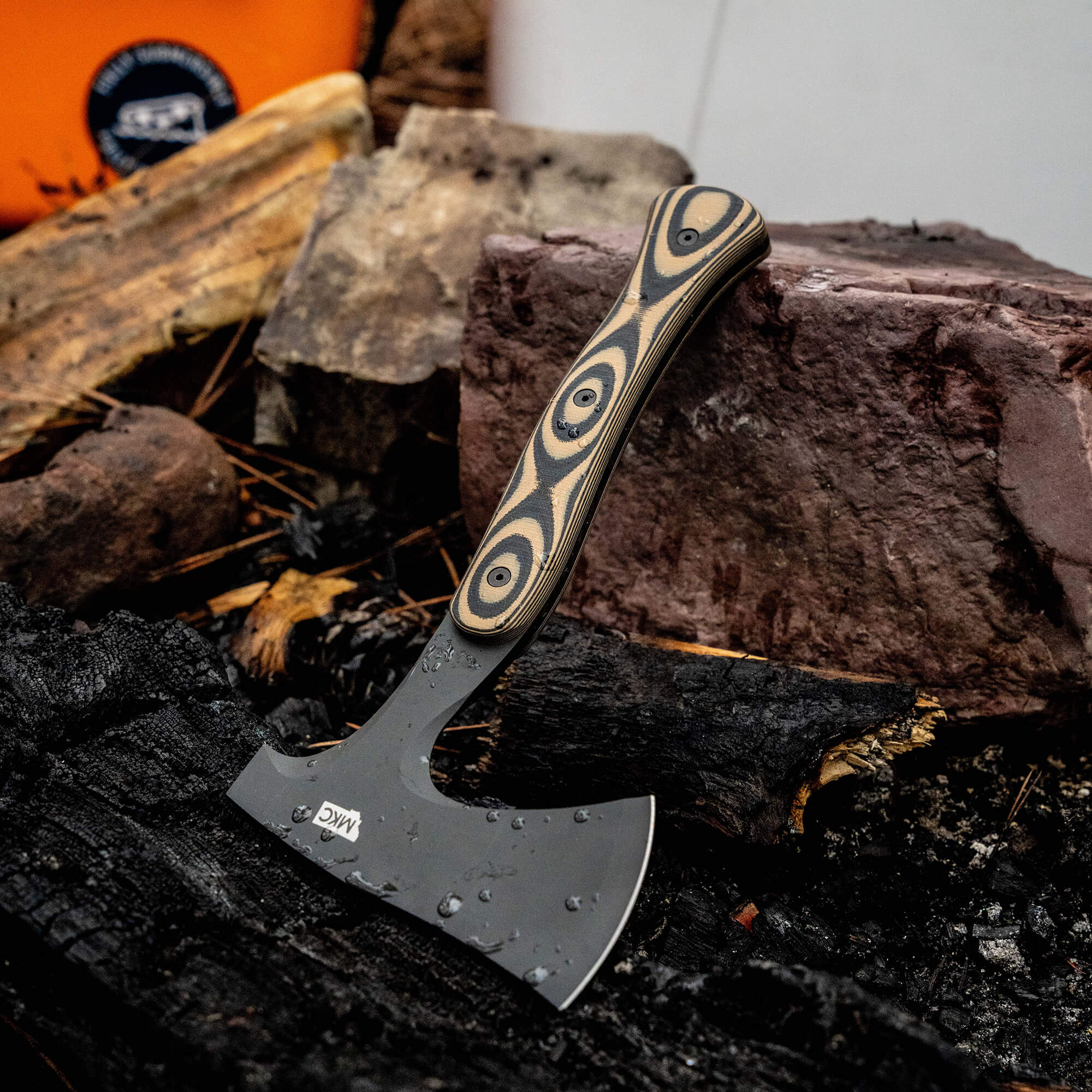 HELLGATE HATCHET - TAN & BLACK