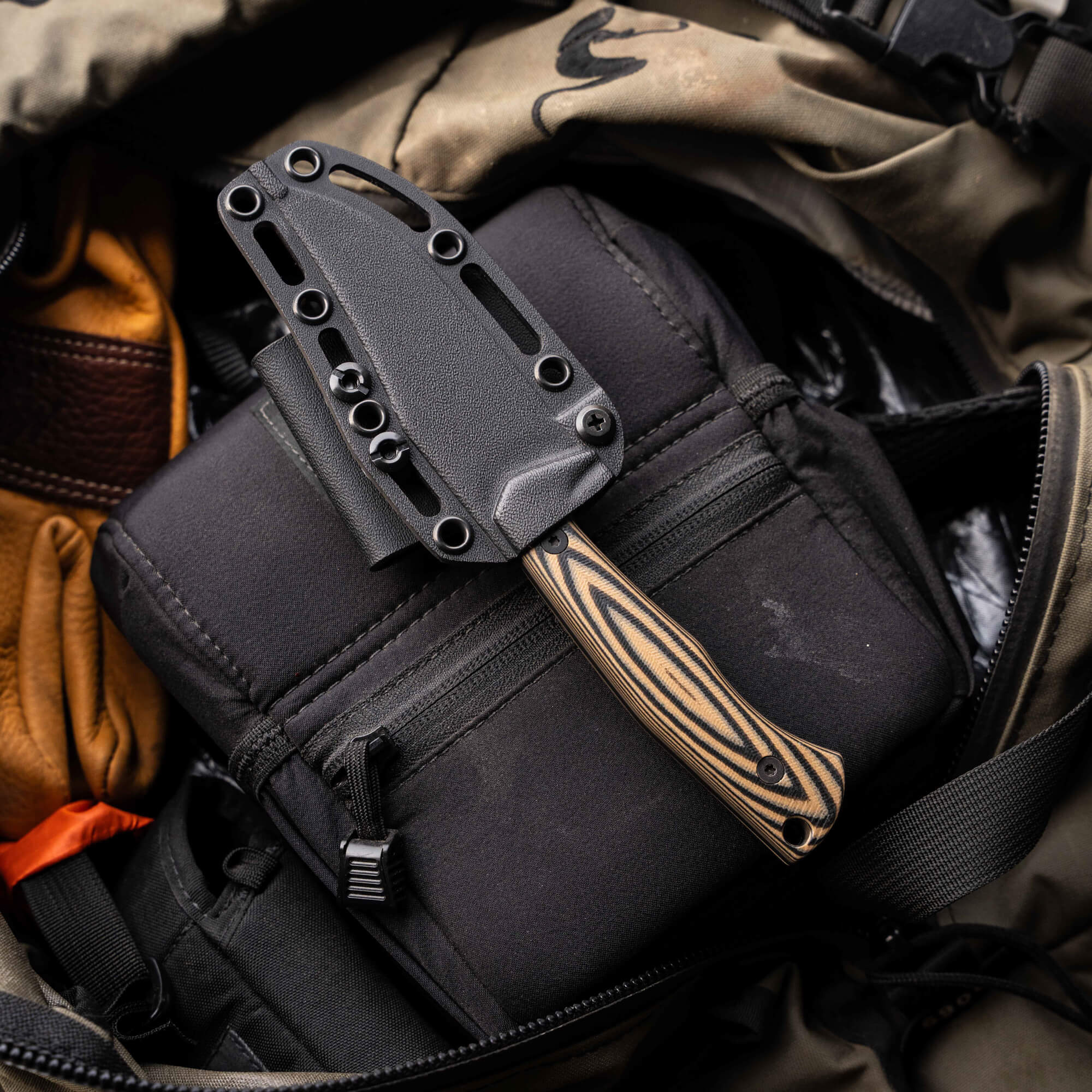 TRIUMPH PRO - TAN & BLACK