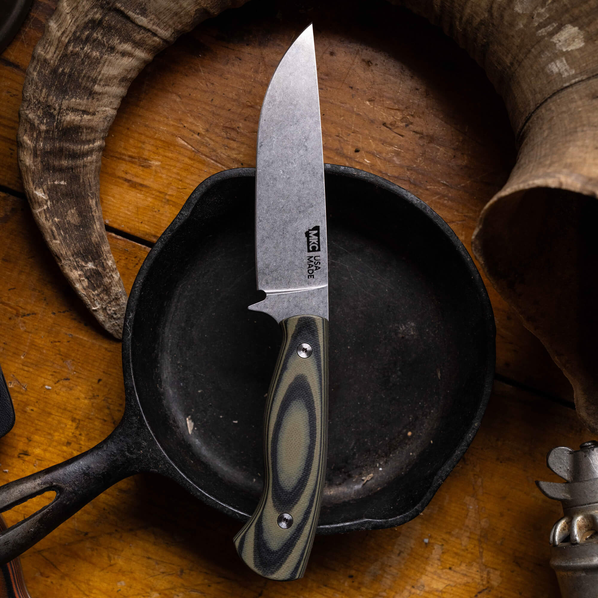 MAGNACUT SUPER CUB - DROP POINT HUNTER - GREEN & BLACK