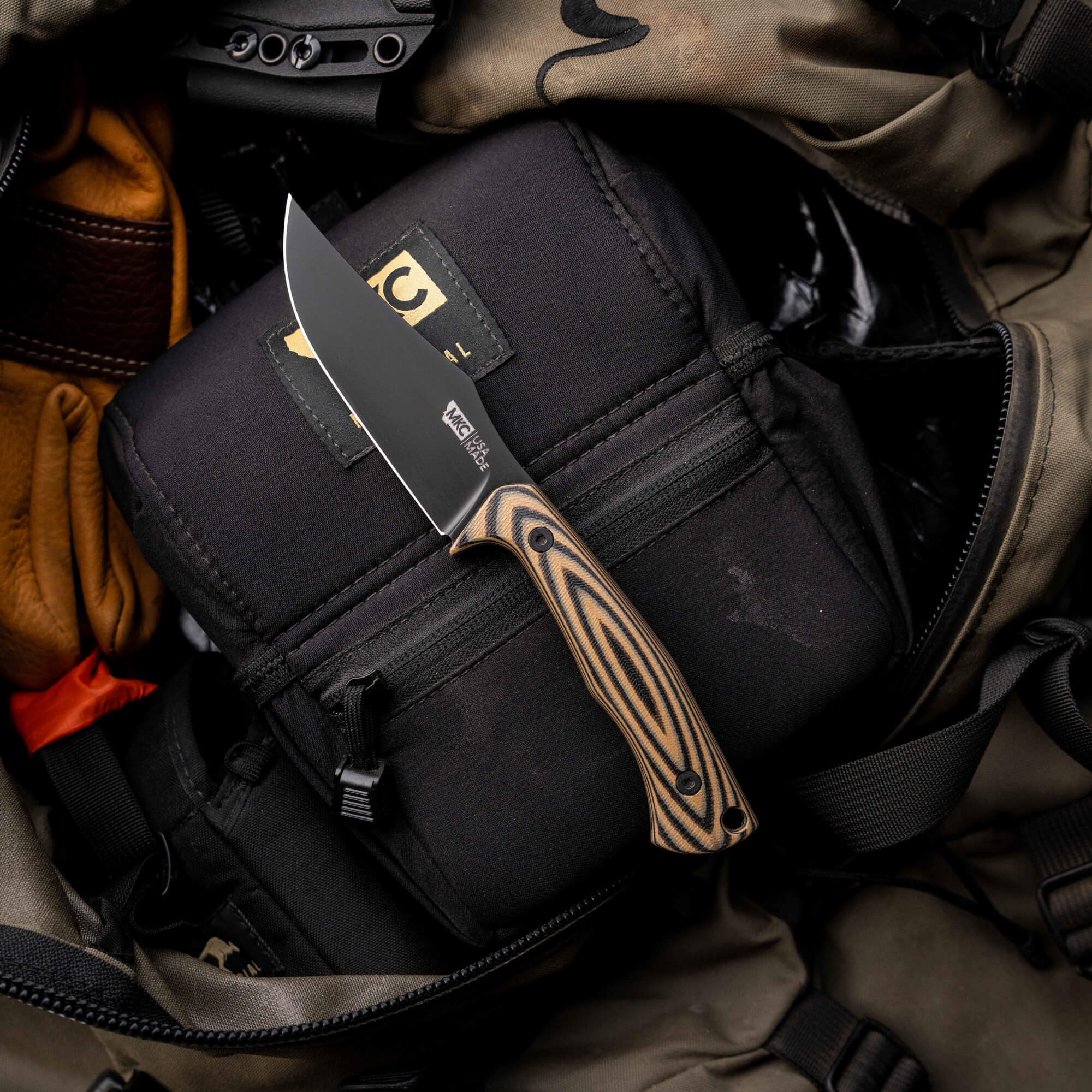 TRIUMPH PRO - TAN & BLACK