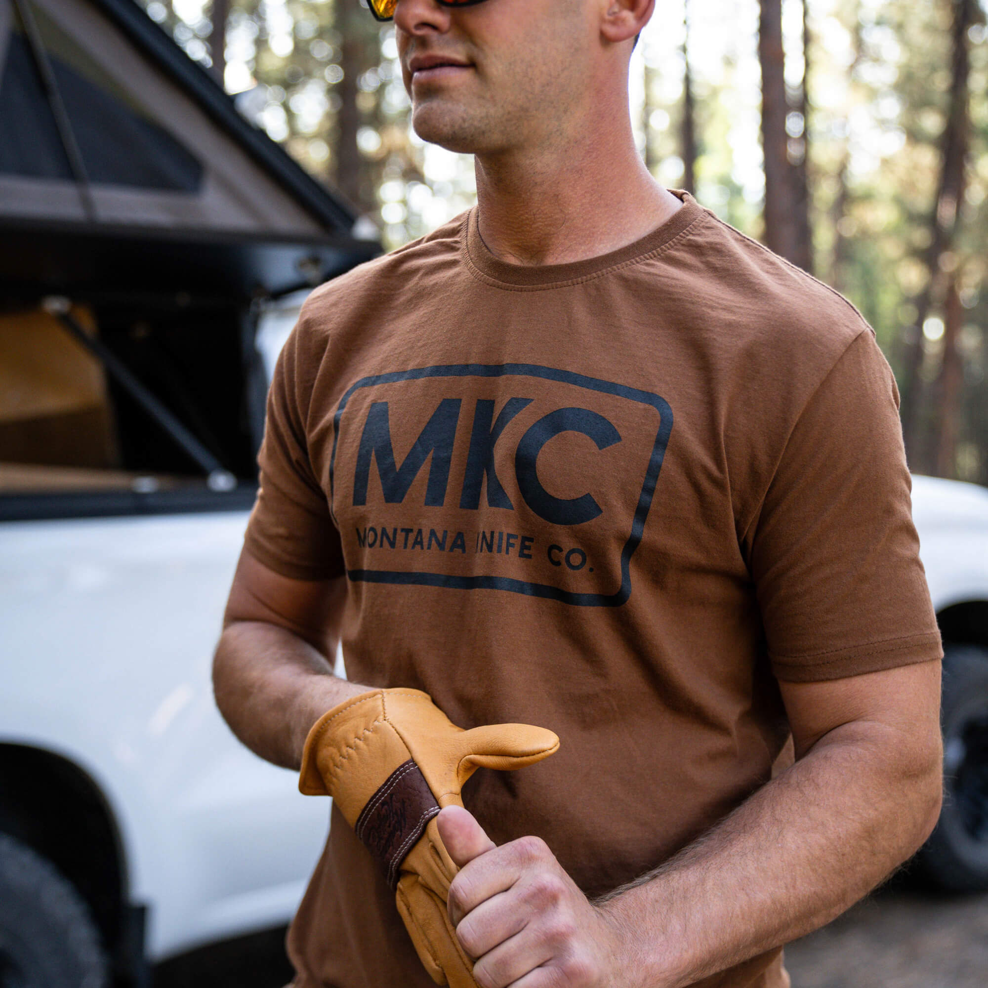 MKC LOGO TEE - COYOTE