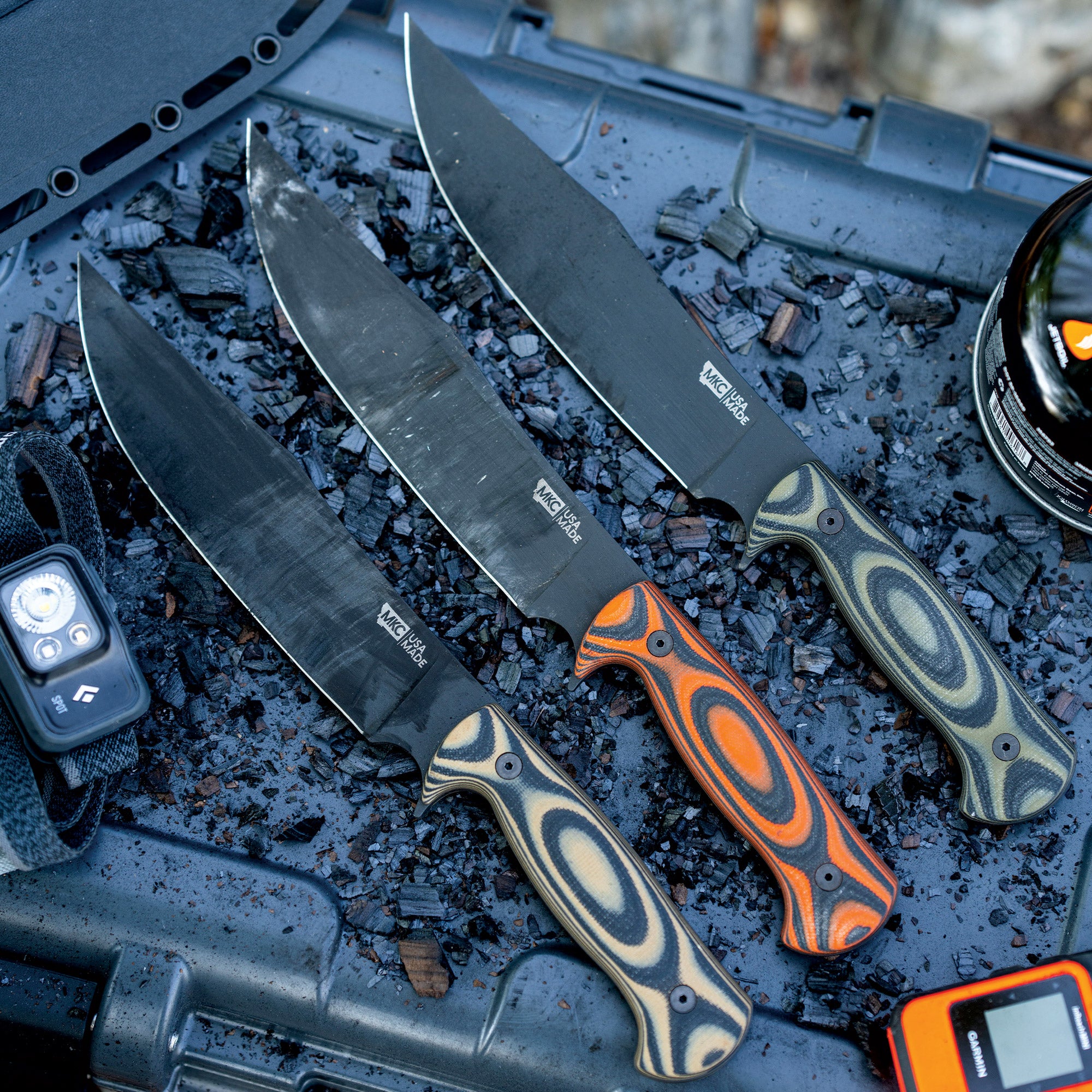 THE MARSHALL BUSHCRAFT KNIFE - TAN & BLACK