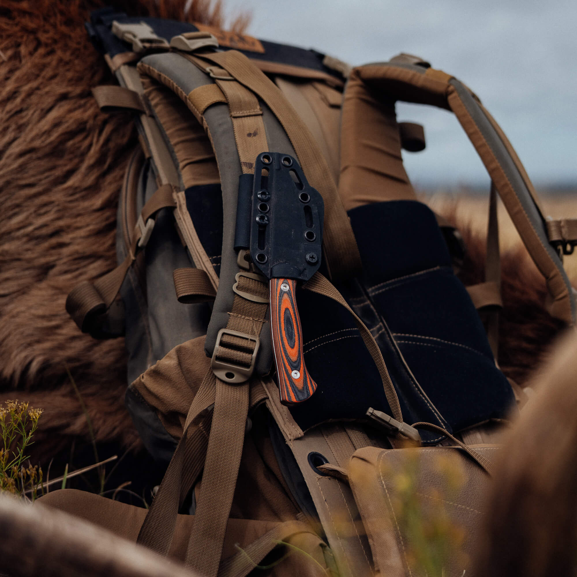 MAGNACUT BLACKFOOT 2.0 - ORANGE & BLACK