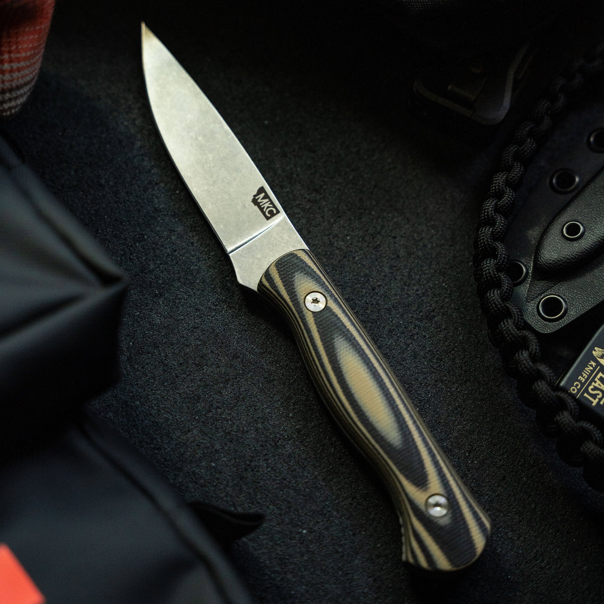 FIELDCRAFT SURVIVAL KNIFE - TAN & BLACK