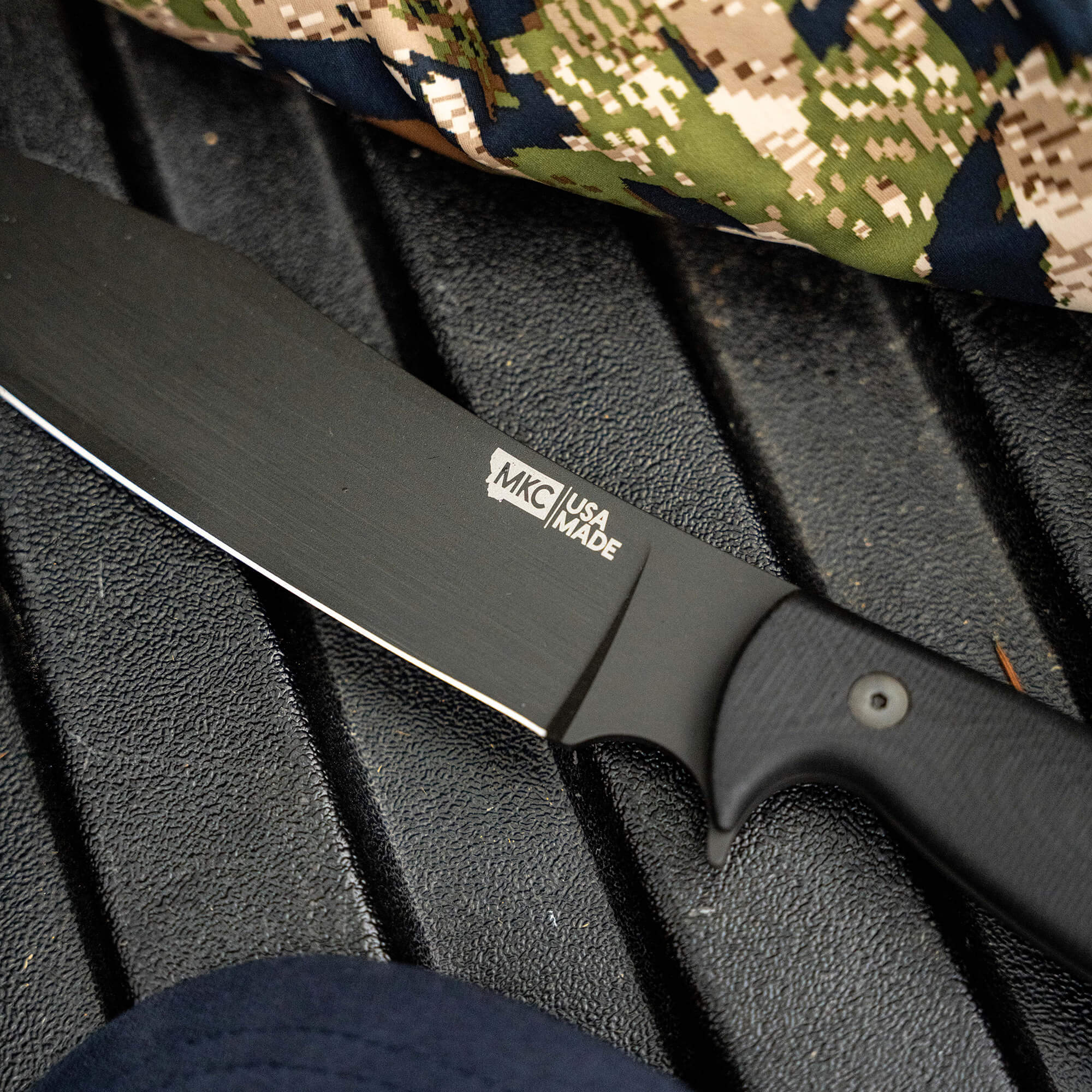 THE MARSHALL BUSHCRAFT KNIFE - BLACK