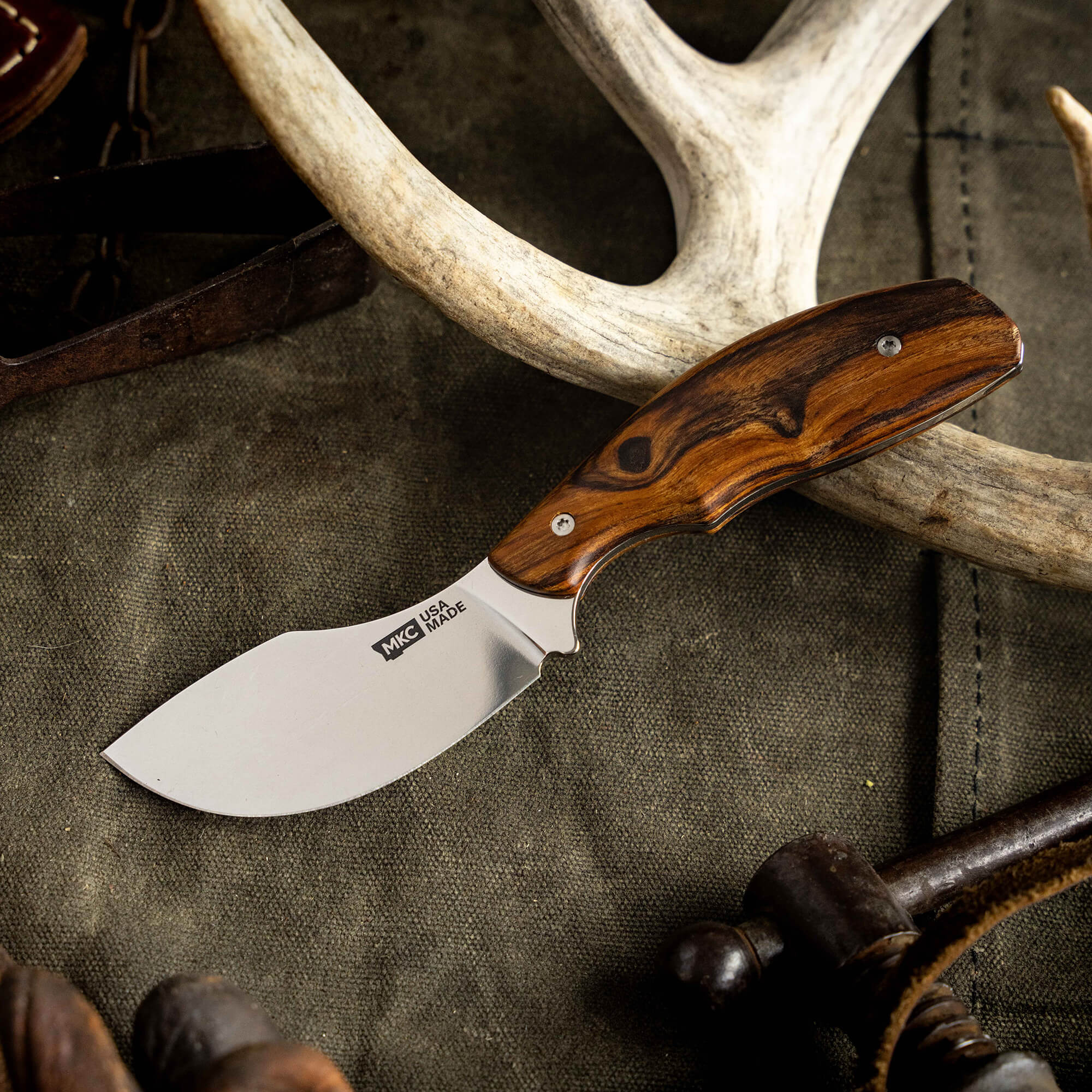 TRADITIONS PACKOUT SKINNER