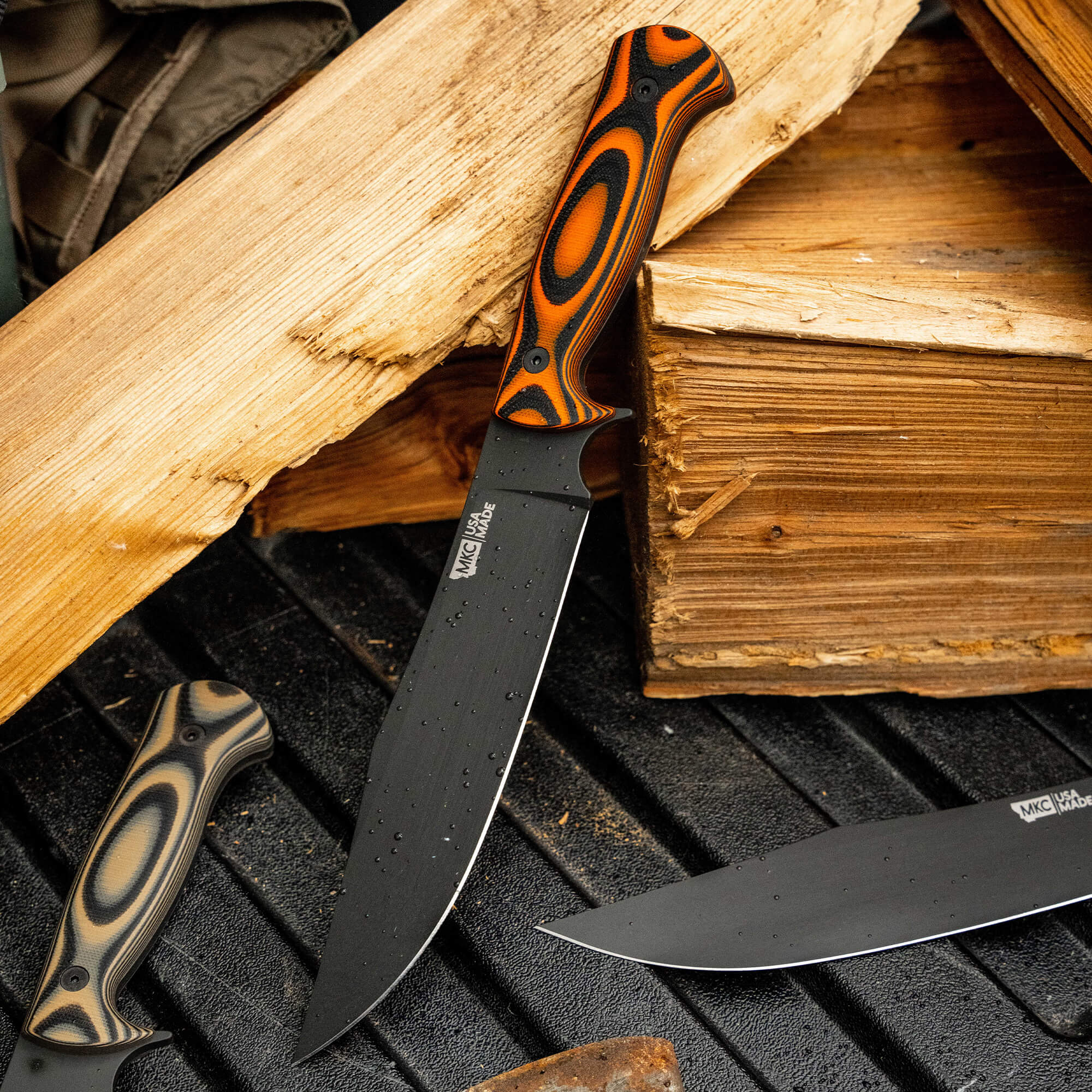 THE MARSHALL BUSHCRAFT KNIFE - ORANGE & BLACK