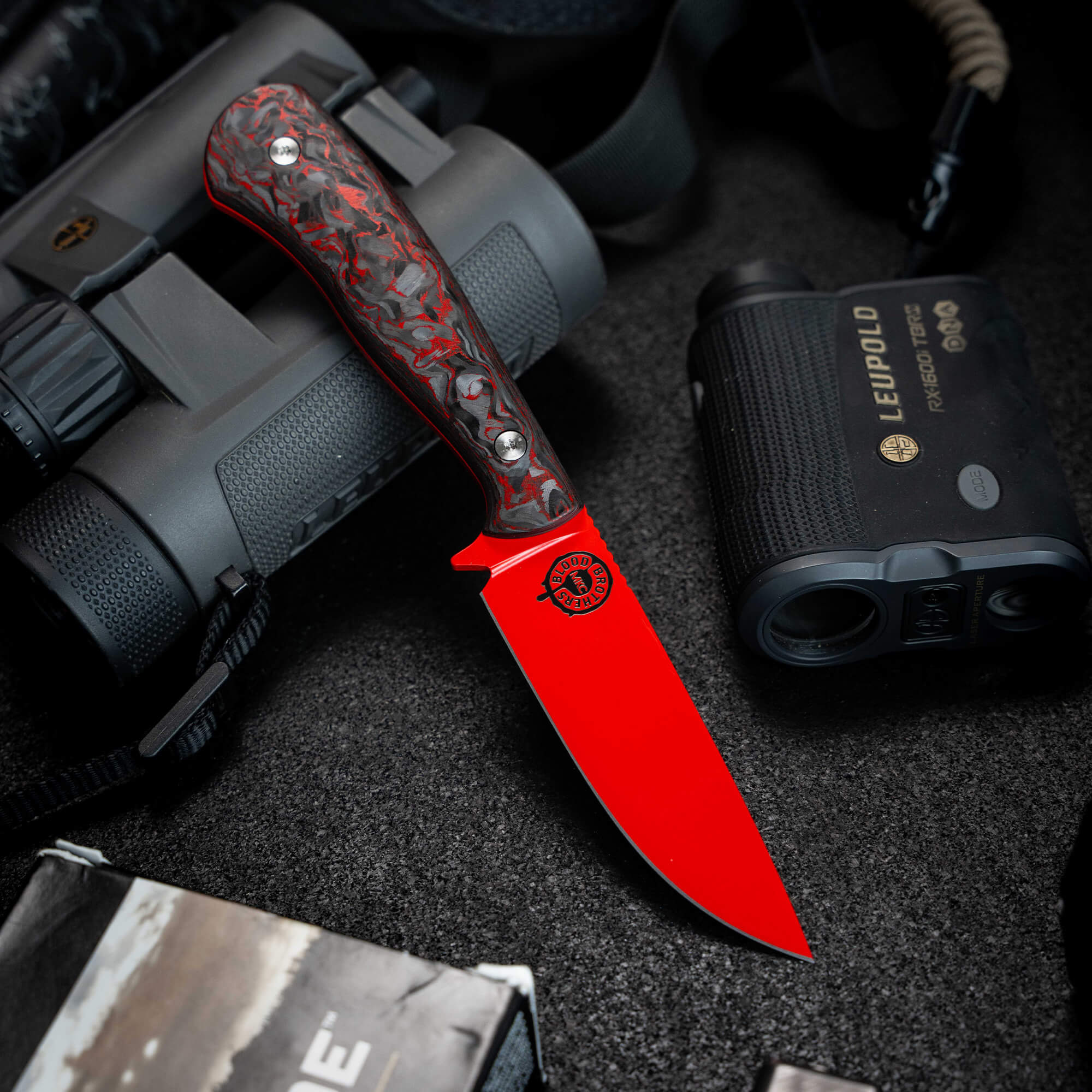 BLOOD BROTHERS WHITETAIL - BLACK/RED