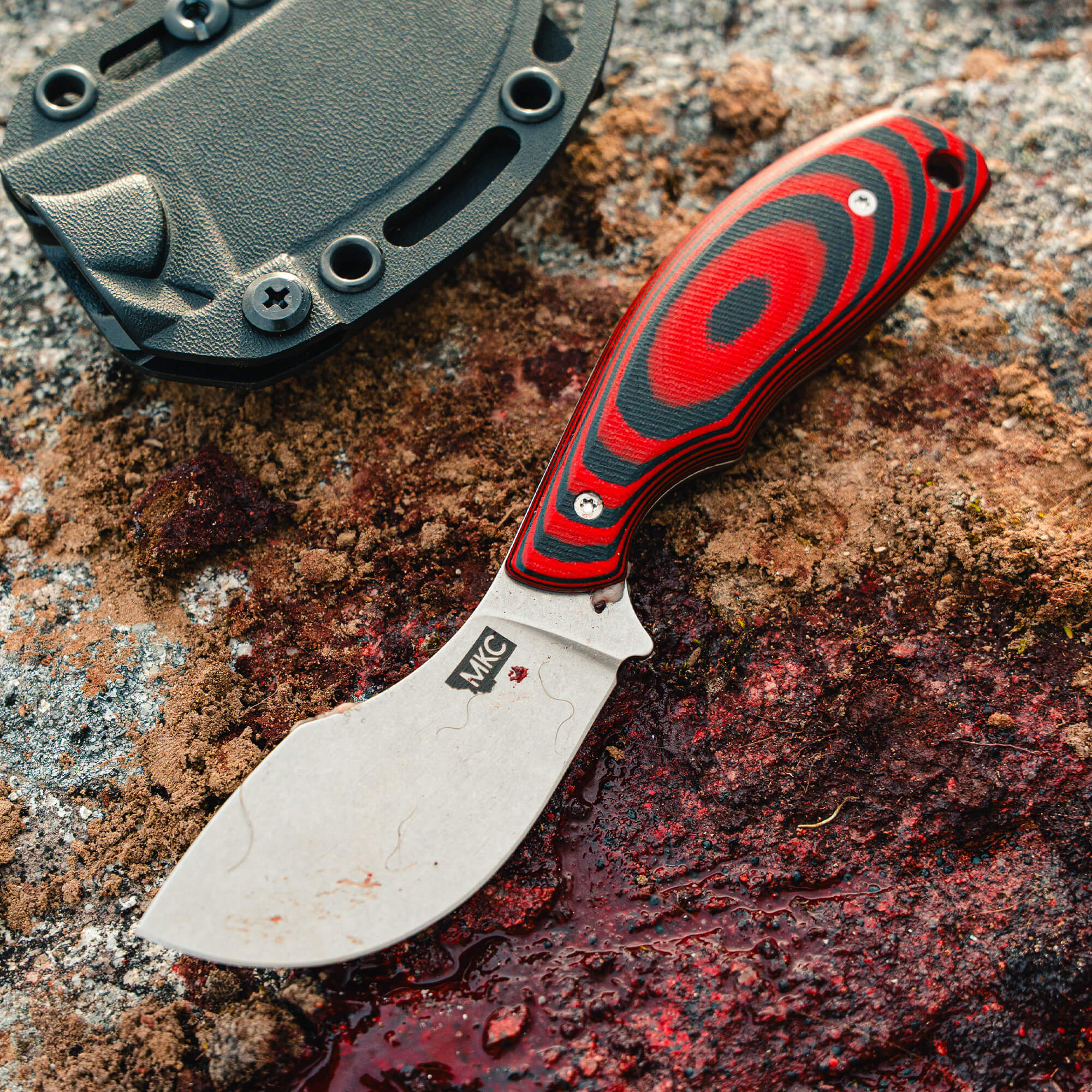 PACKOUT SKINNER - KEEP HAMMERING EDITION - RED & BLACK