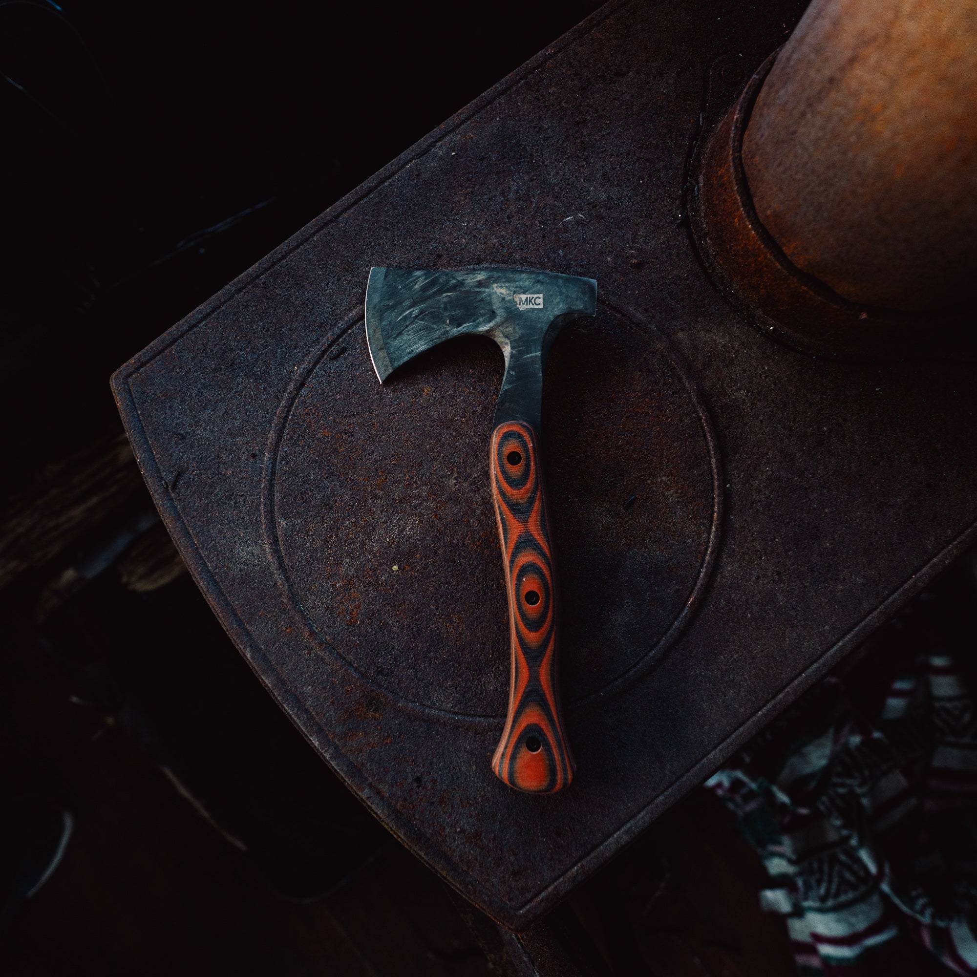 HELLGATE HATCHET - ORANGE & BLACK