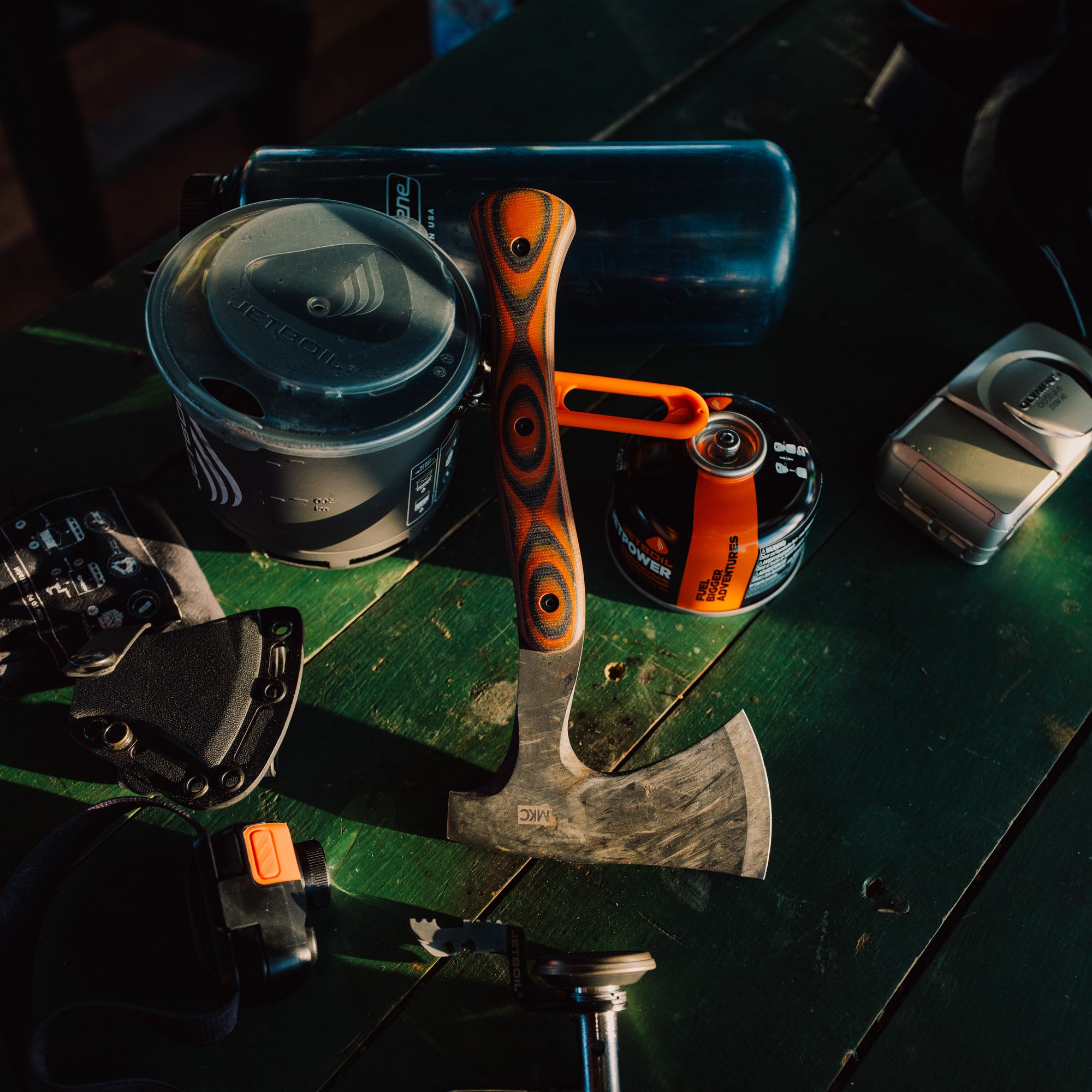 HELLGATE HATCHET - ORANGE & BLACK