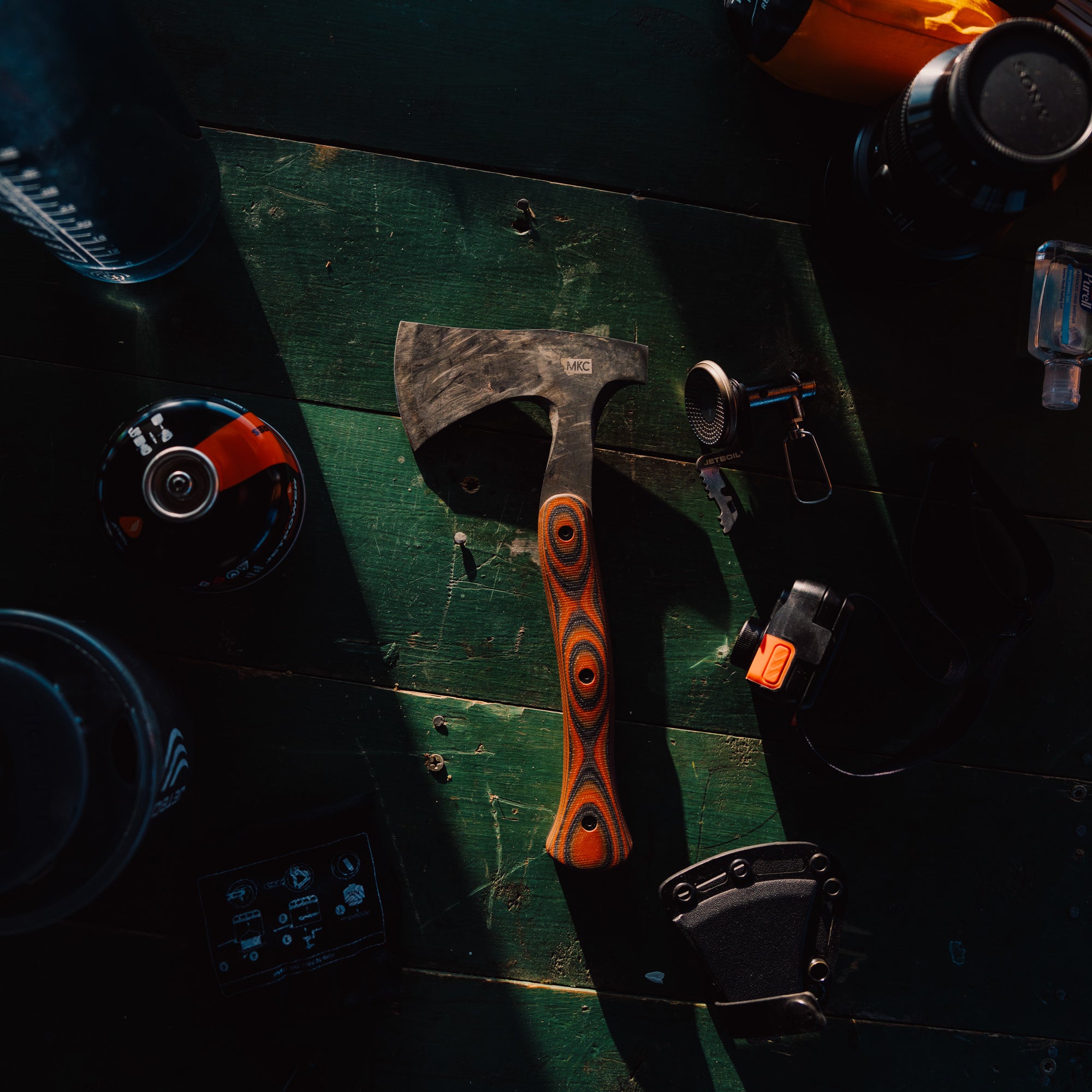 HELLGATE HATCHET - ORANGE & BLACK