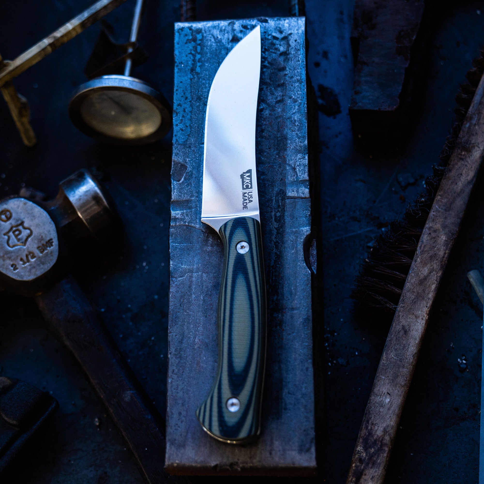 MAGNACUT STONEWALL SKINNER - GREEN & BLACK