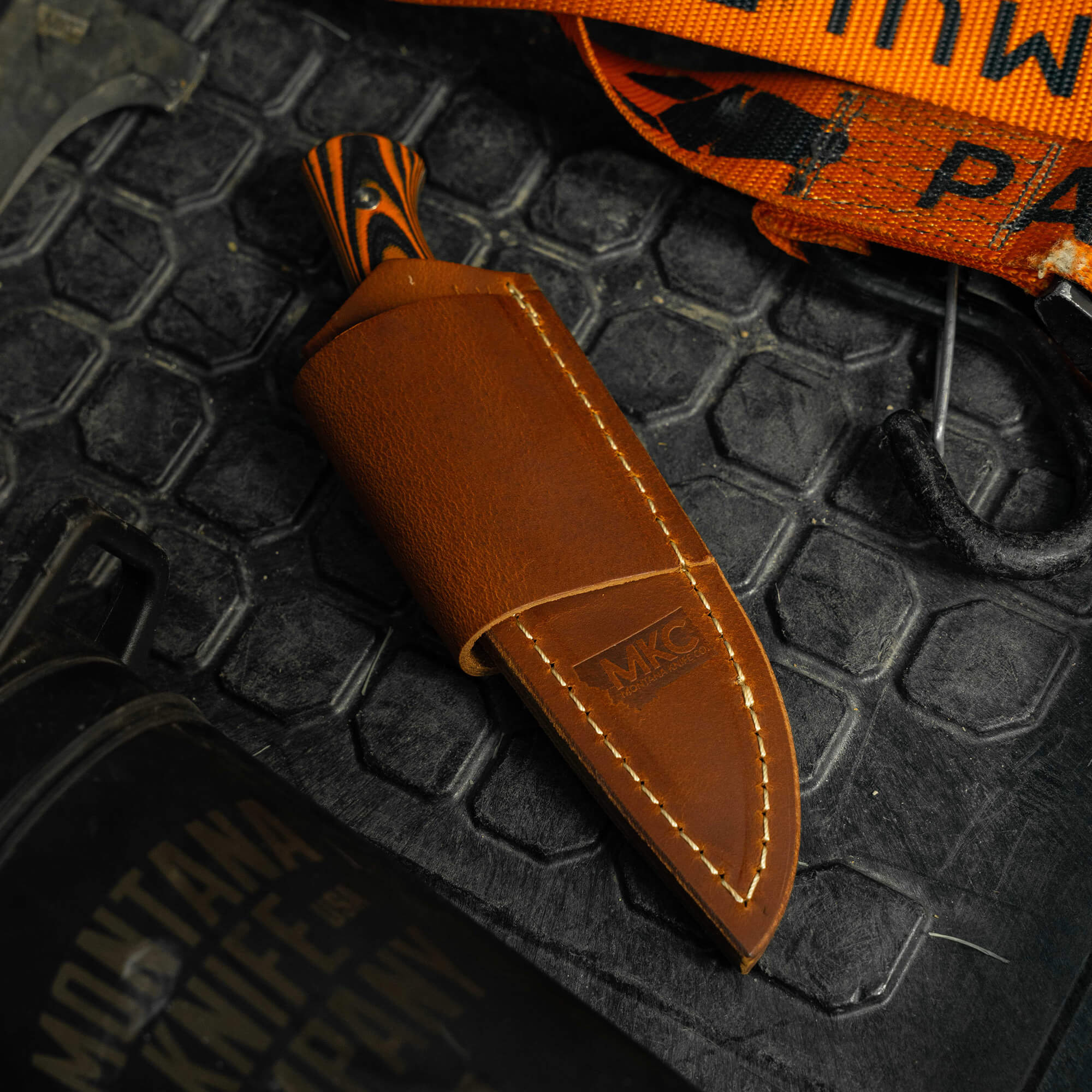 BLACKFOOT 2.0 LEATHER SHEATH - HORIZONTAL CARRY