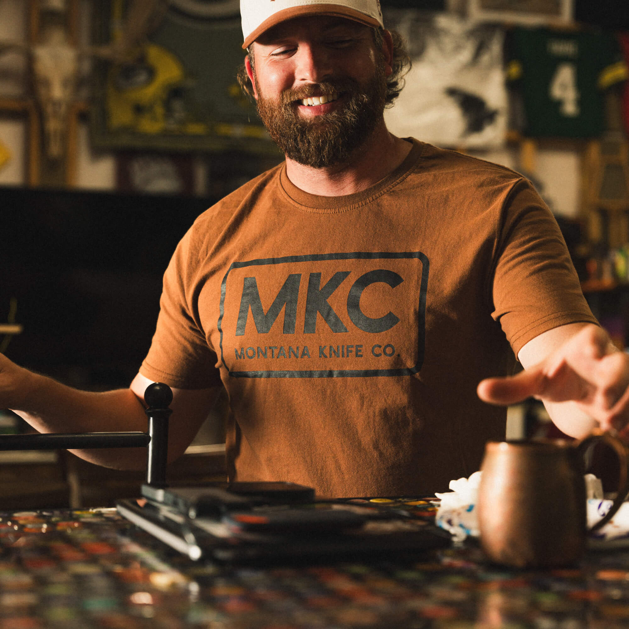 MKC LOGO TEE - COYOTE