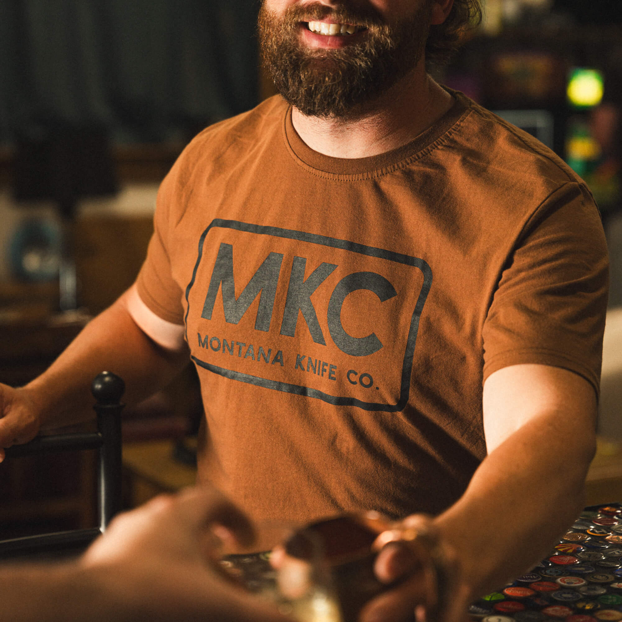 MKC LOGO TEE - COYOTE