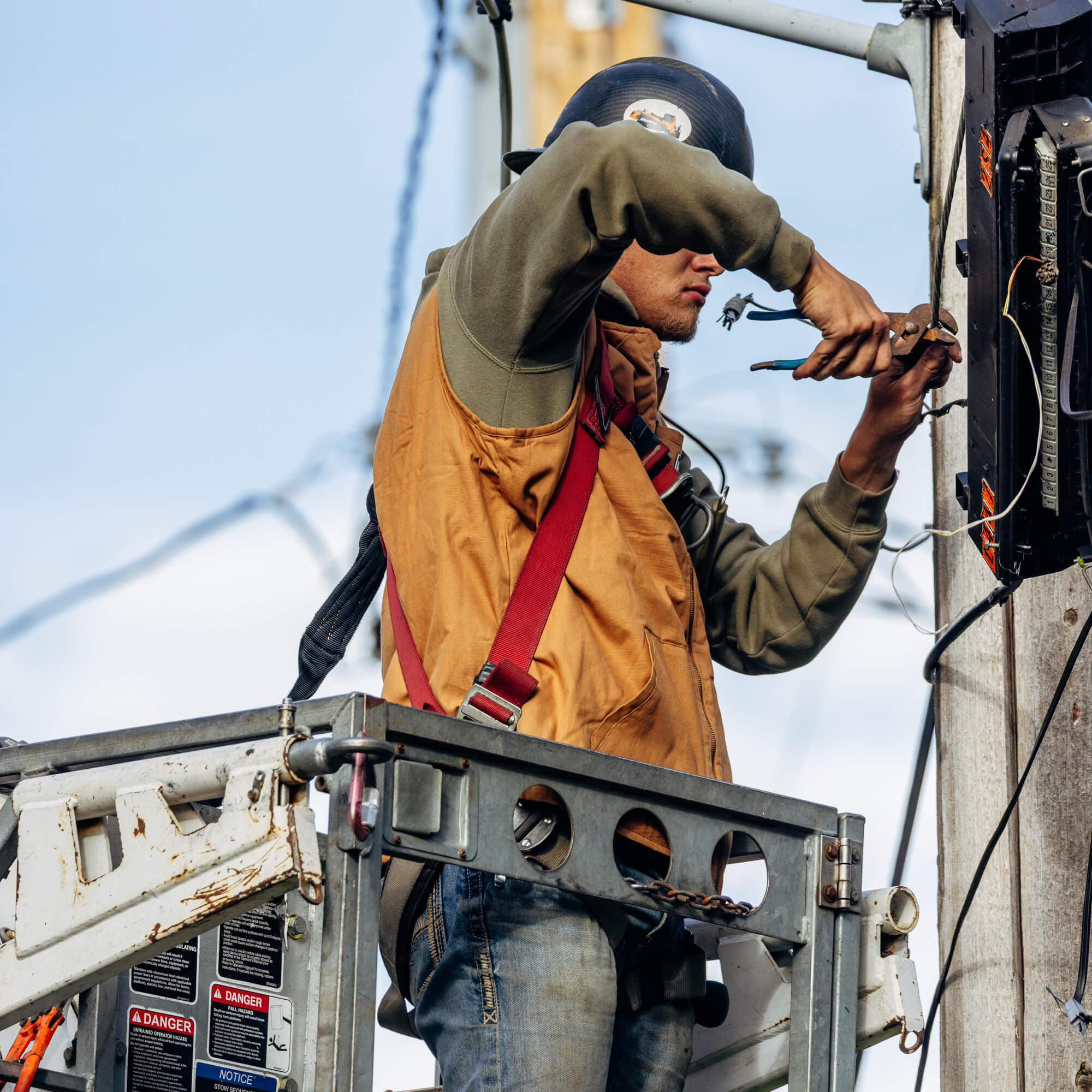 MKC CANVAS WORK VEST - TAN