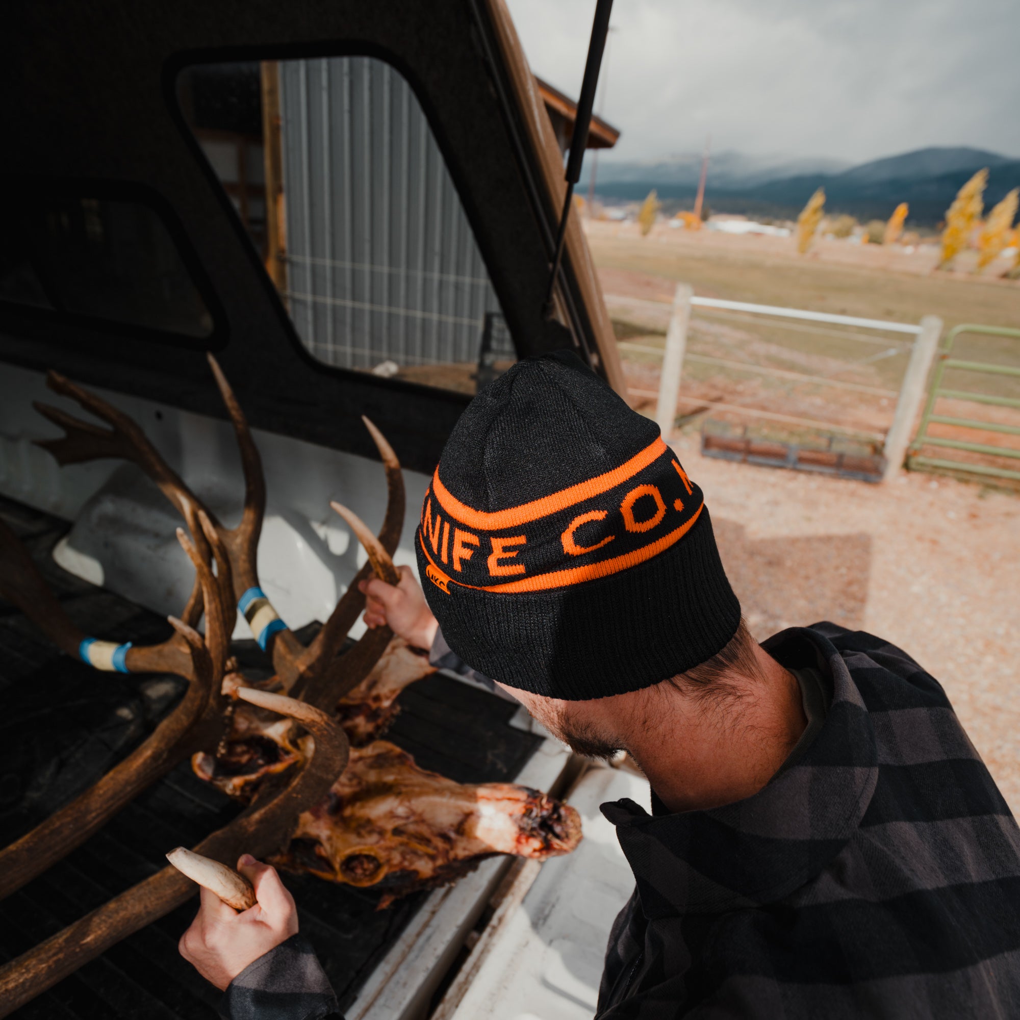 MKC BIG MOUNTAIN BEANIE - BLACK