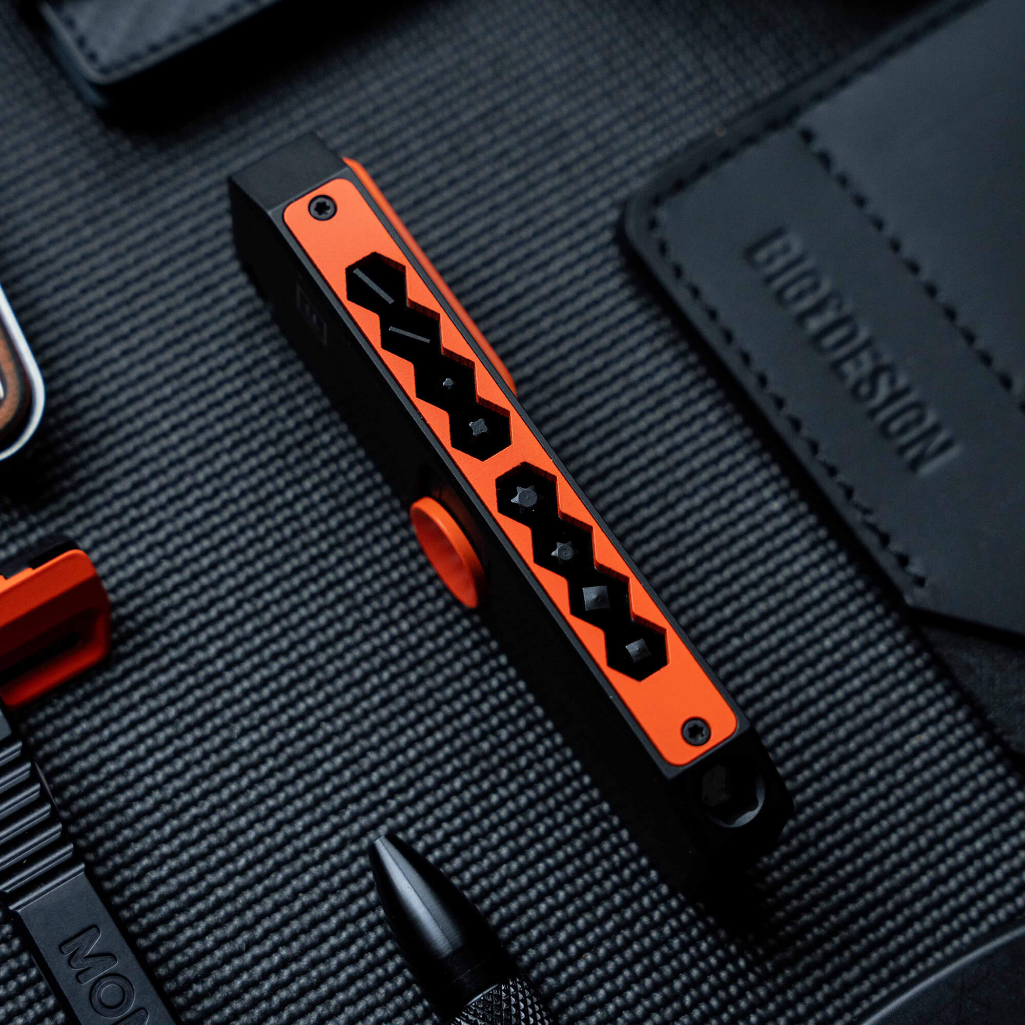 MKC X BIG IDEA DESIGN - BIT BAR II