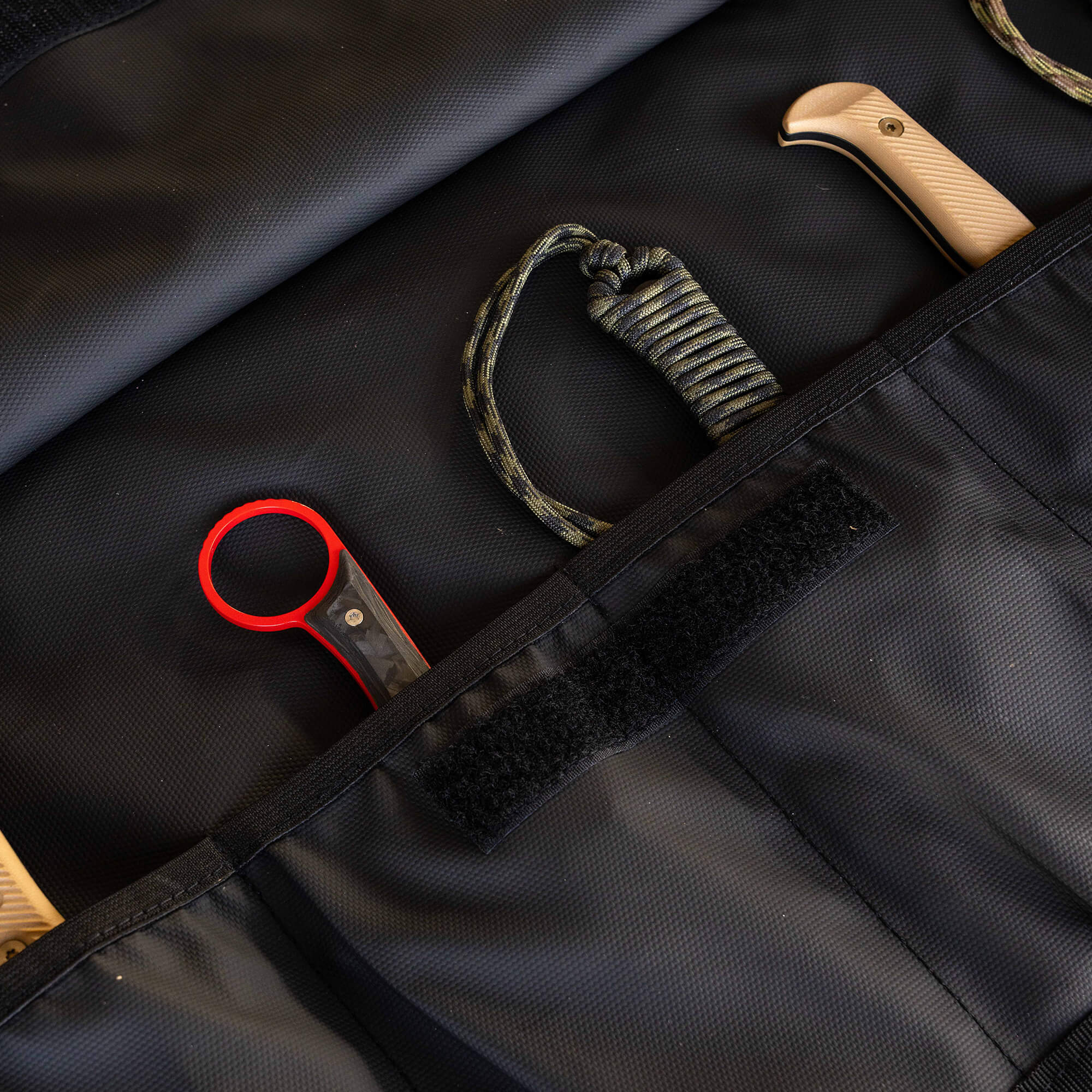 TACTICAL KNIFE ROLL - BLACK