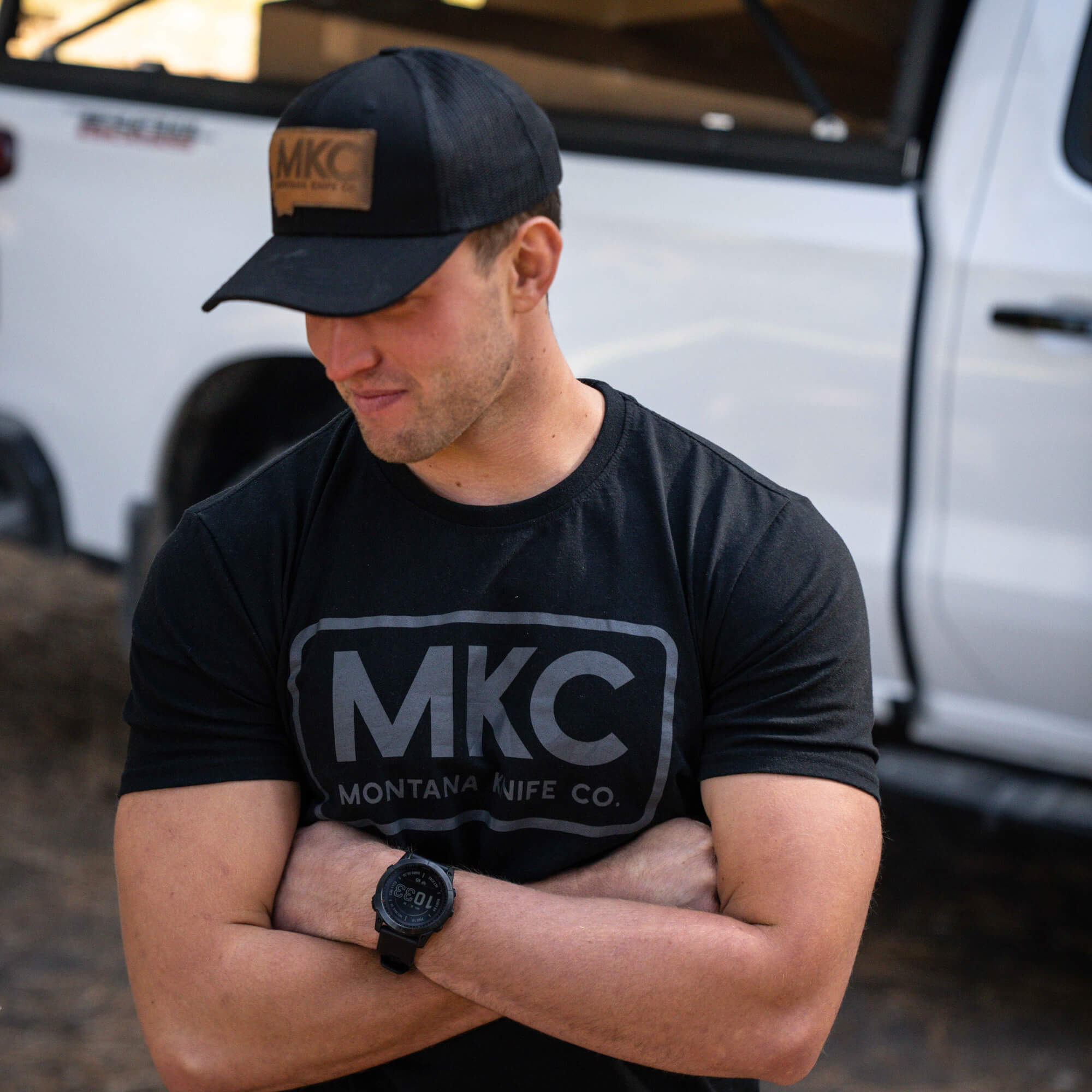 MKC LOGO TEE - BLACK