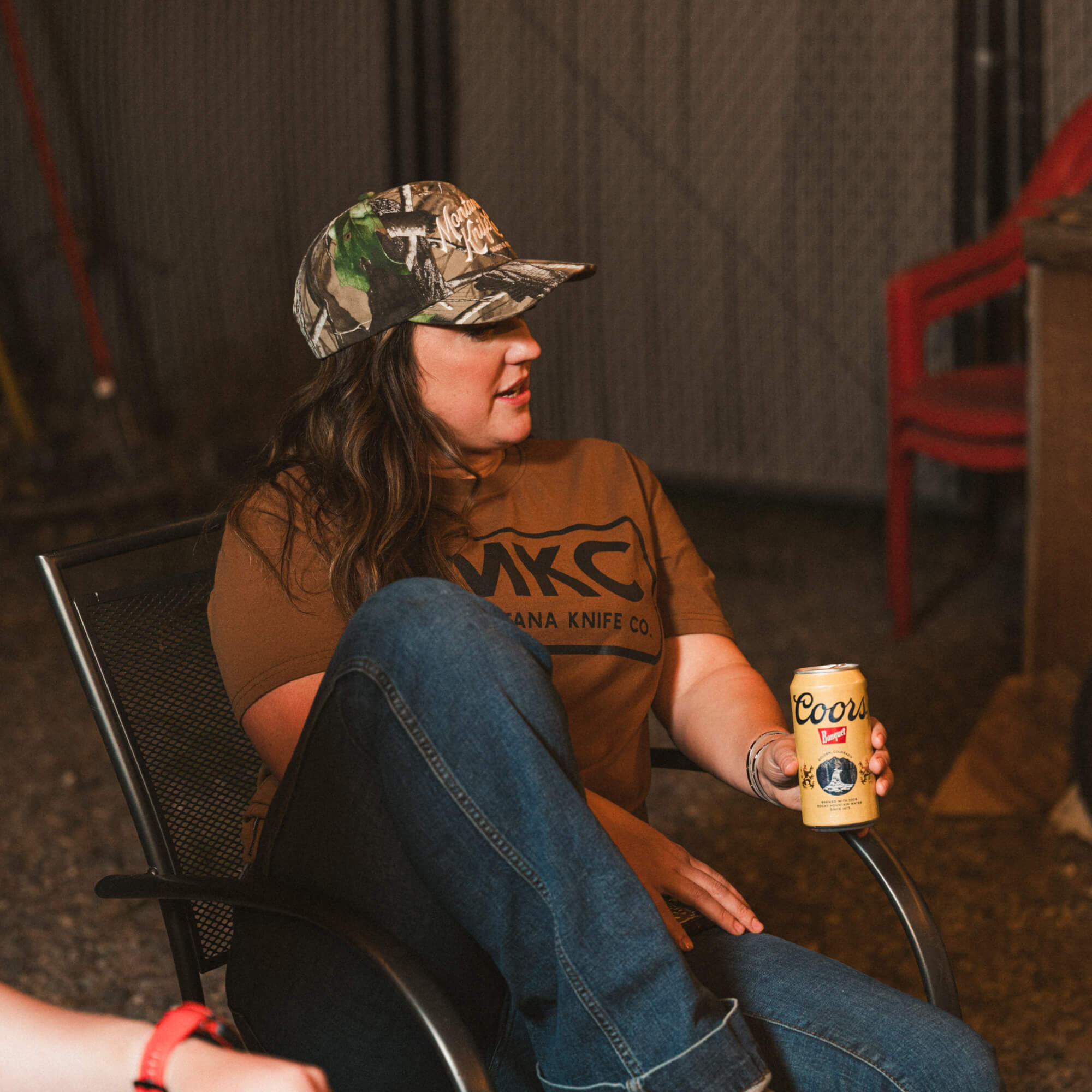 MKC LOGO TEE - COYOTE