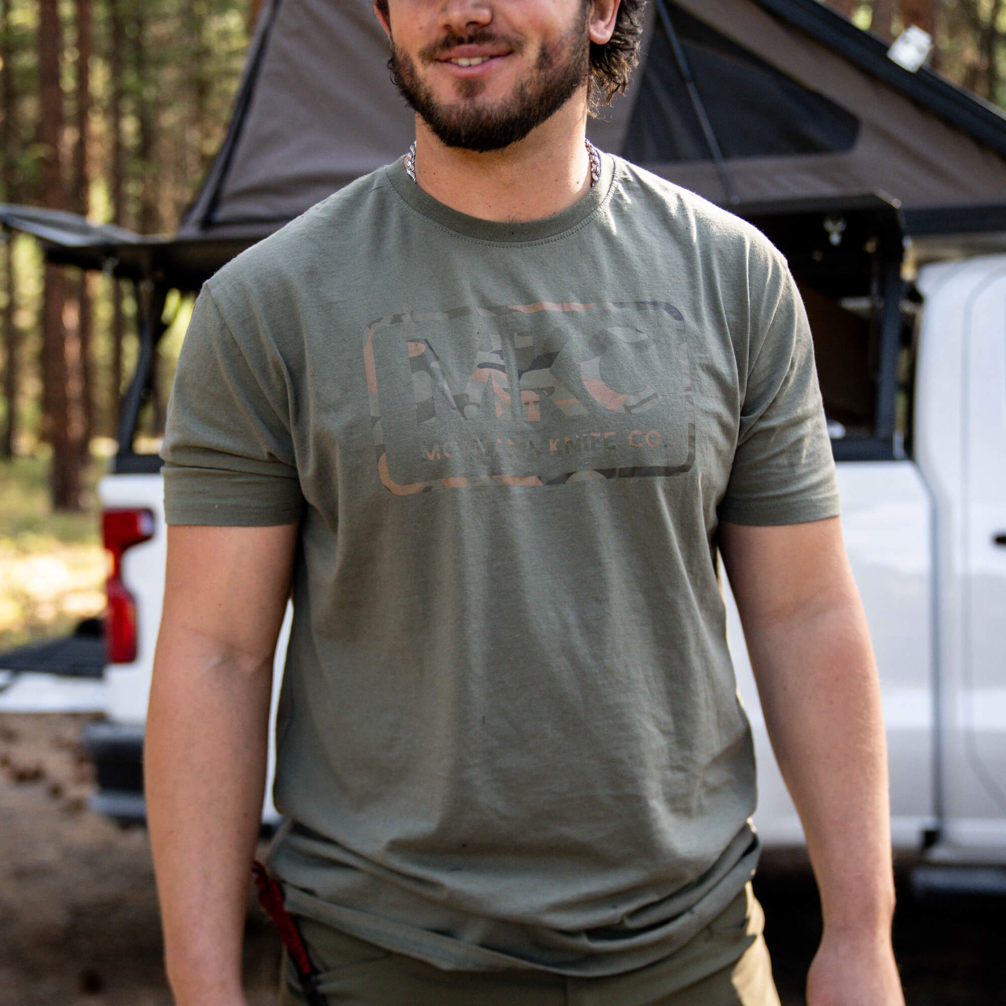 MKC LOGO TEE - OLIVE