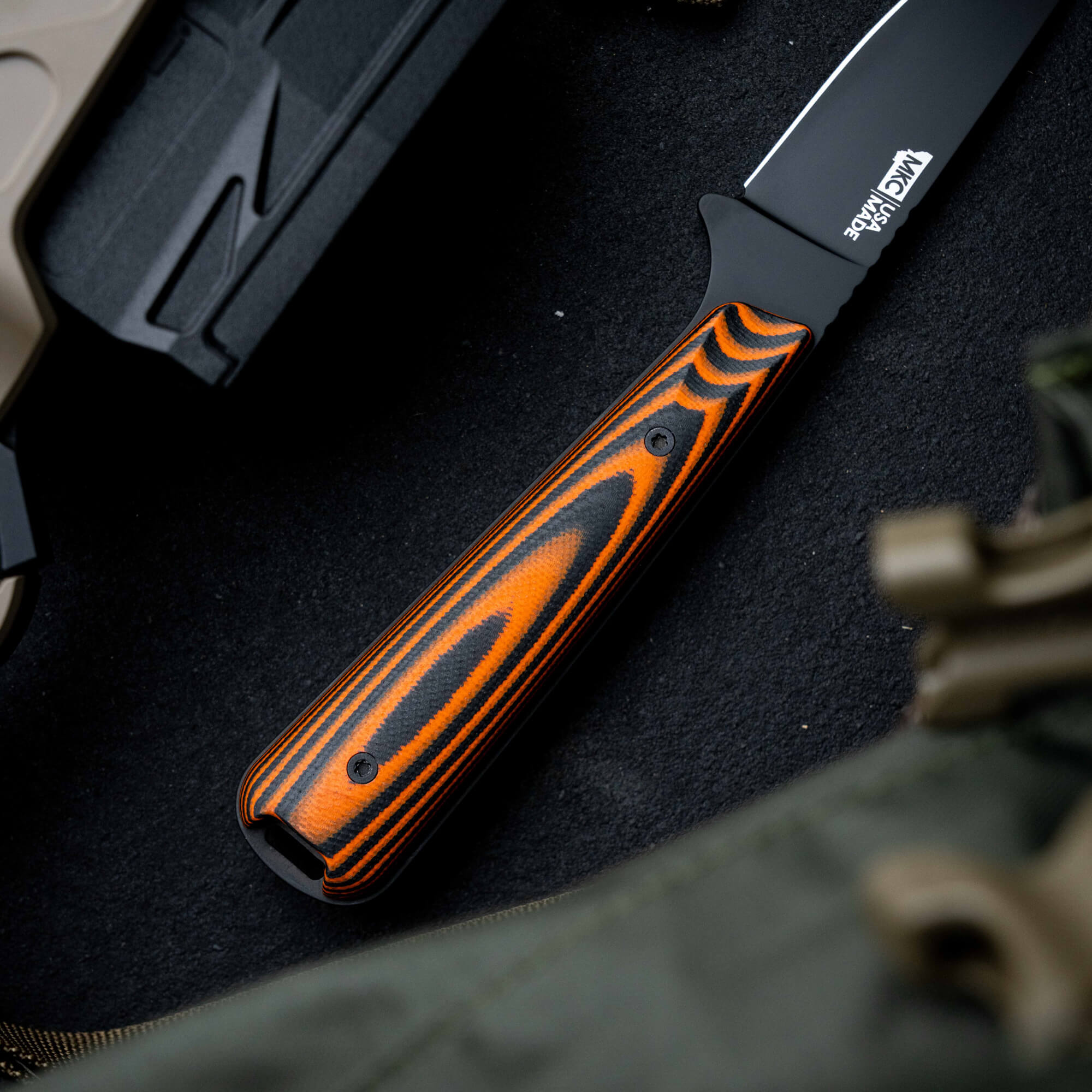 FLATTAIL - PVD - ORANGE & BLACK