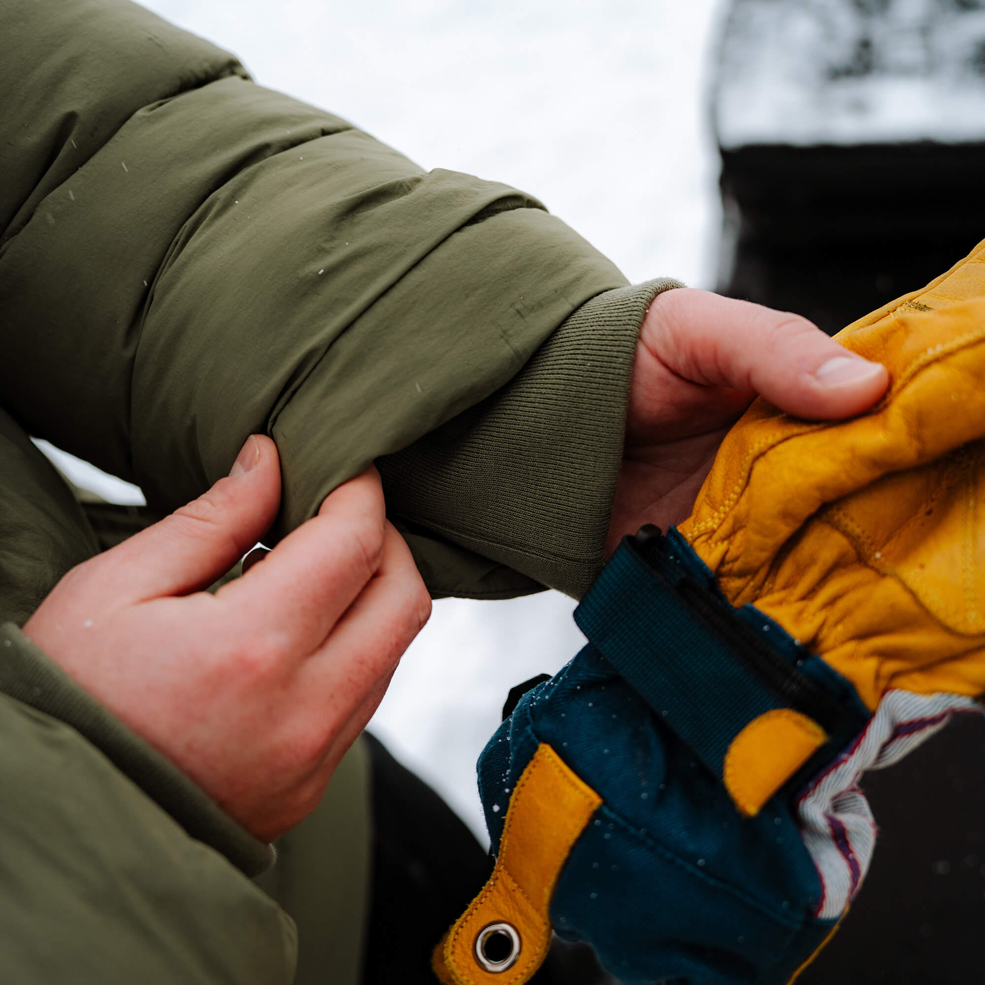 GRINNELL PUFFY ZIP JACKET - OLIVE