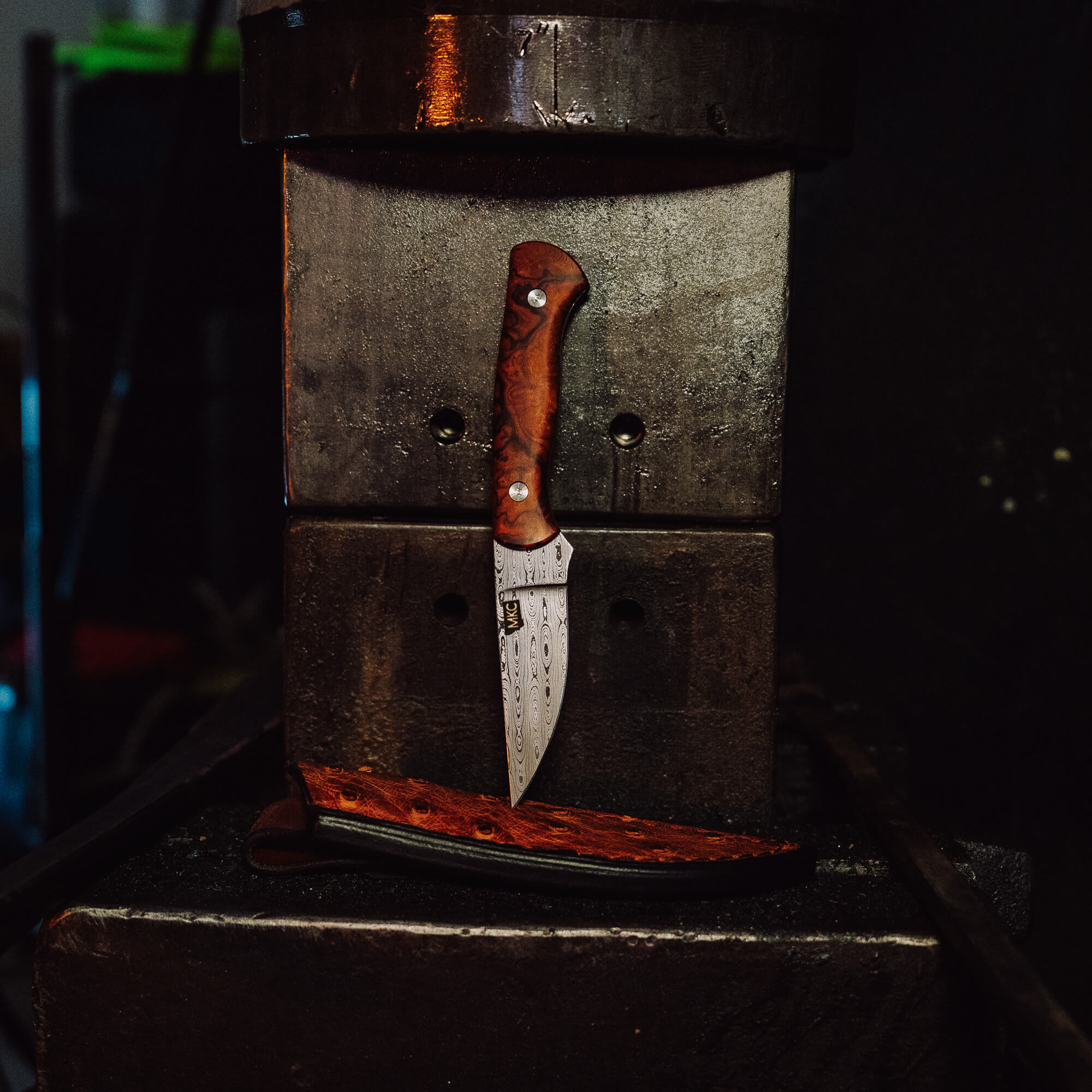 DAMASCUS BLACKFOOT