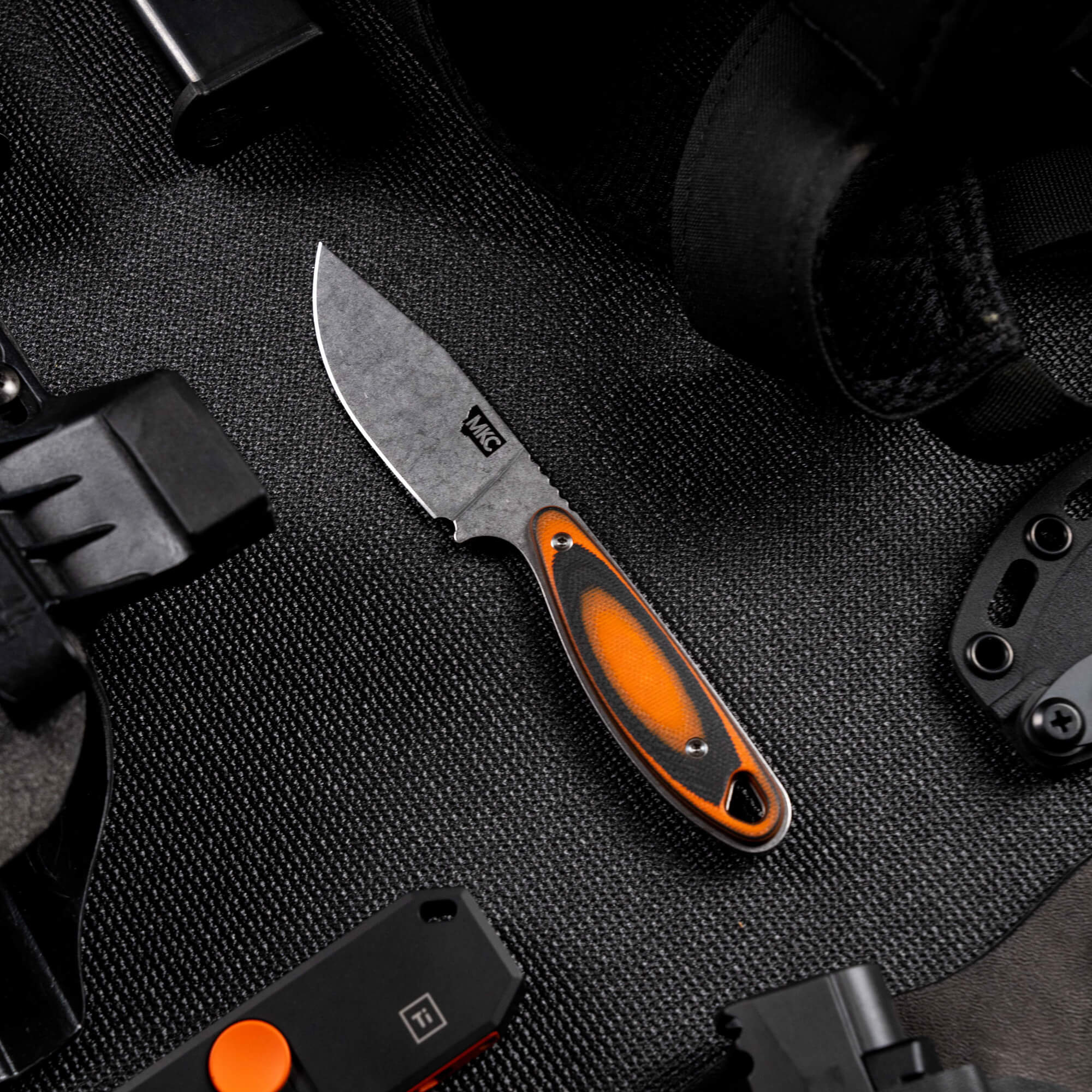 BADROCK - ORANGE & BLACK